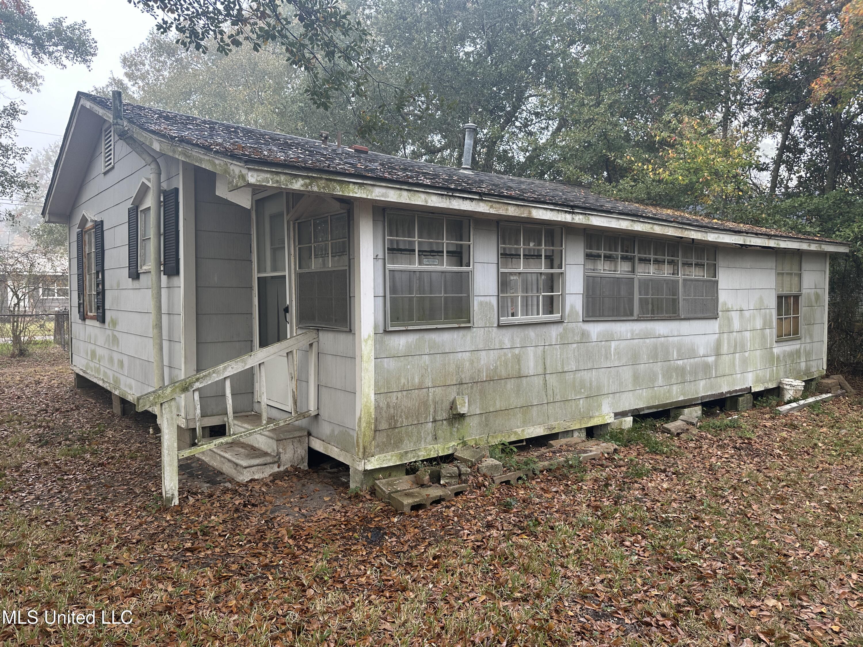 Gulfport, Mississippi 39501, United States, 2 Bedrooms Bedrooms, ,2 BathroomsBathrooms,Residential,Active,245502