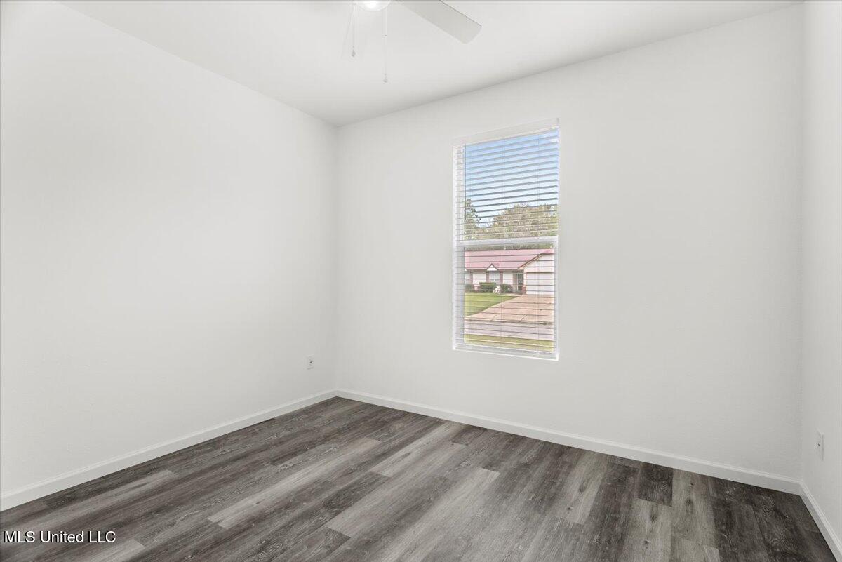 12509 W Canterbury Drive, Ocean Springs, Mississippi image 23