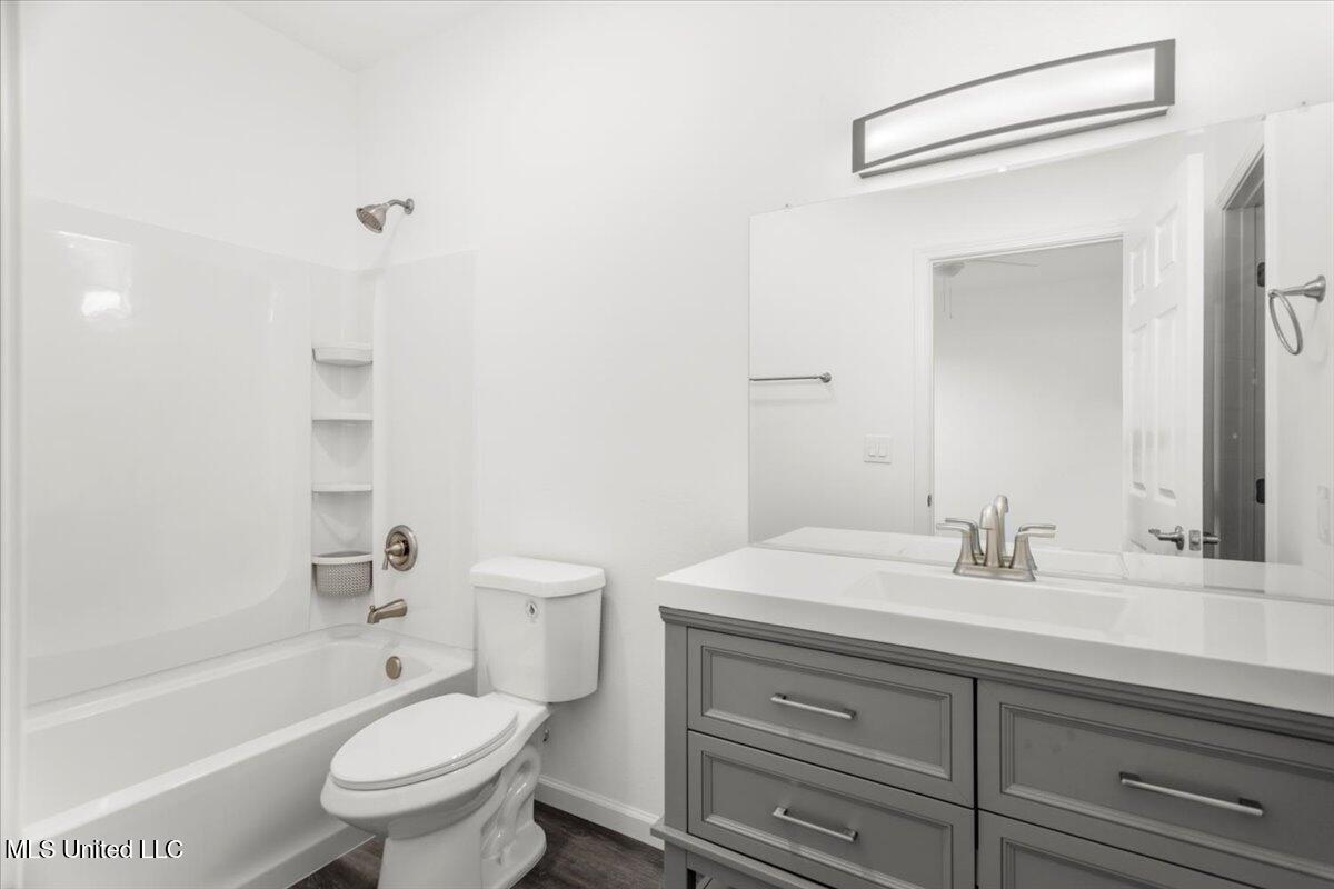 12509 W Canterbury Drive, Ocean Springs, Mississippi image 17