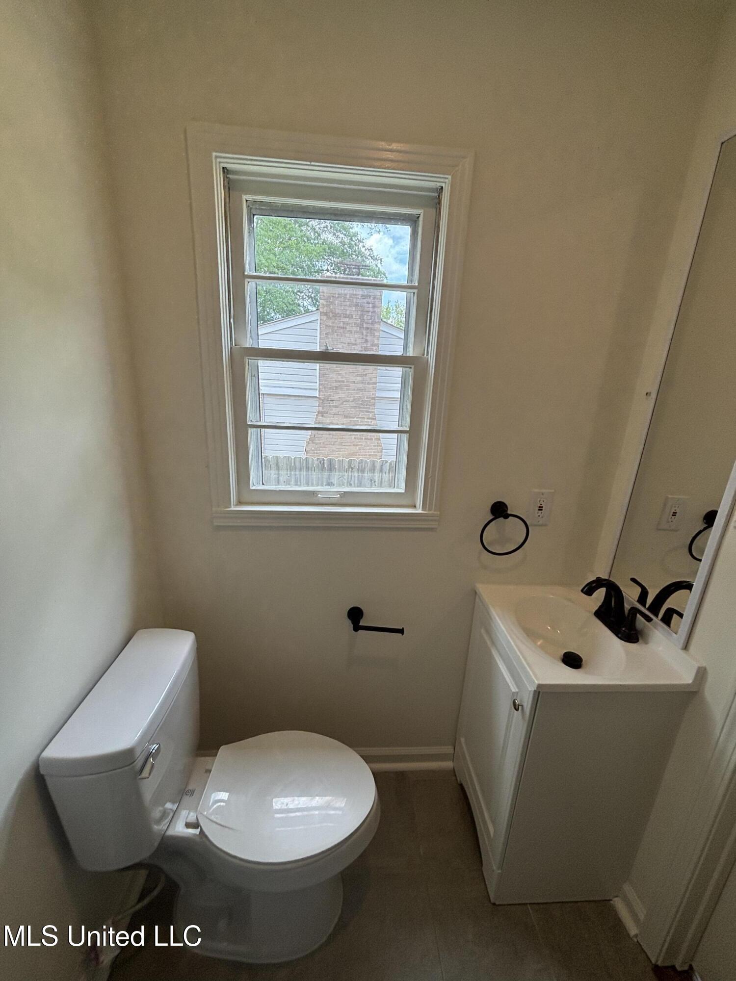 659 Coleman Avenue, Holly Springs, Mississippi image 28