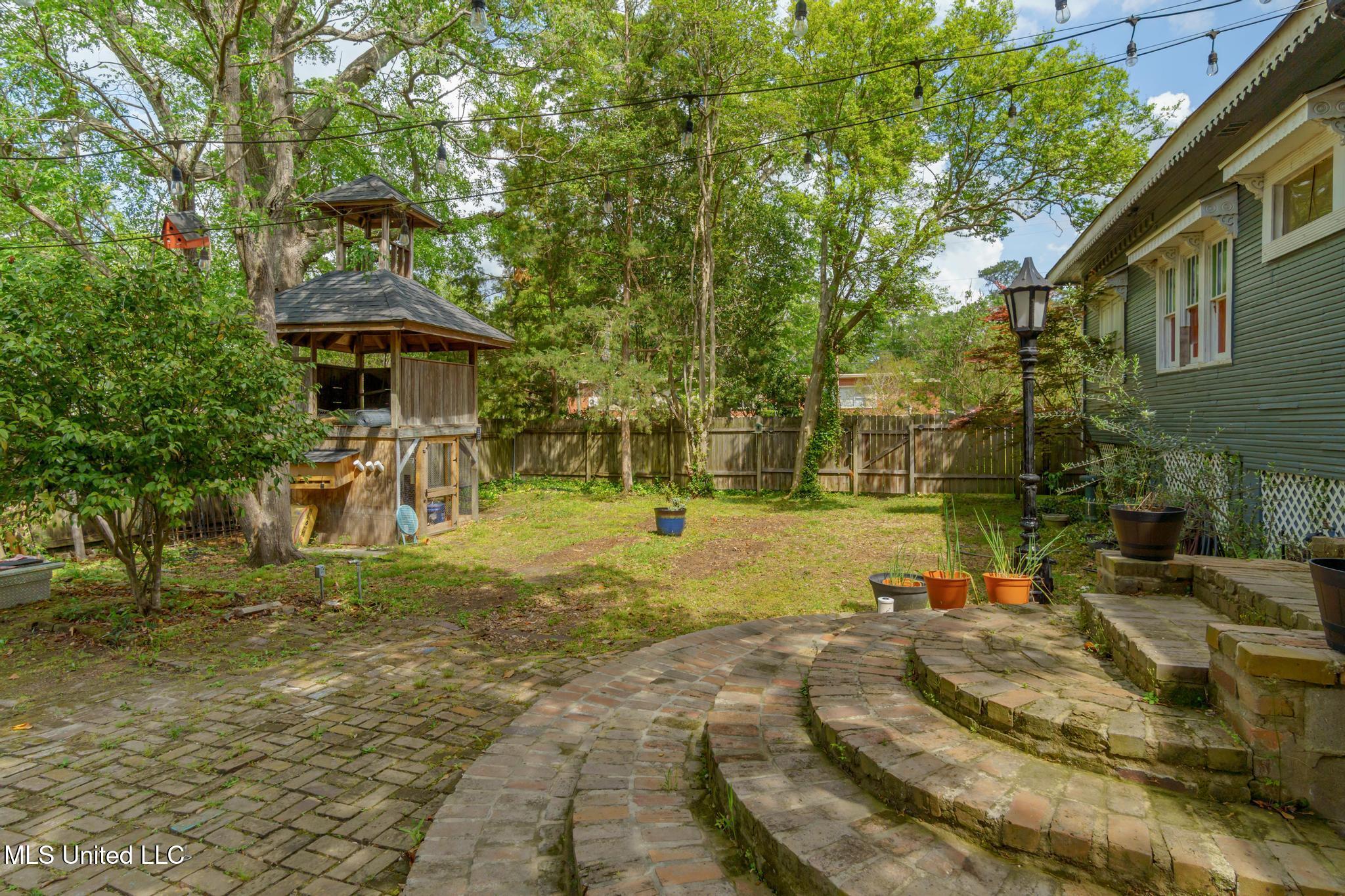 303 Walnut Street, Hattiesburg, Mississippi image 36