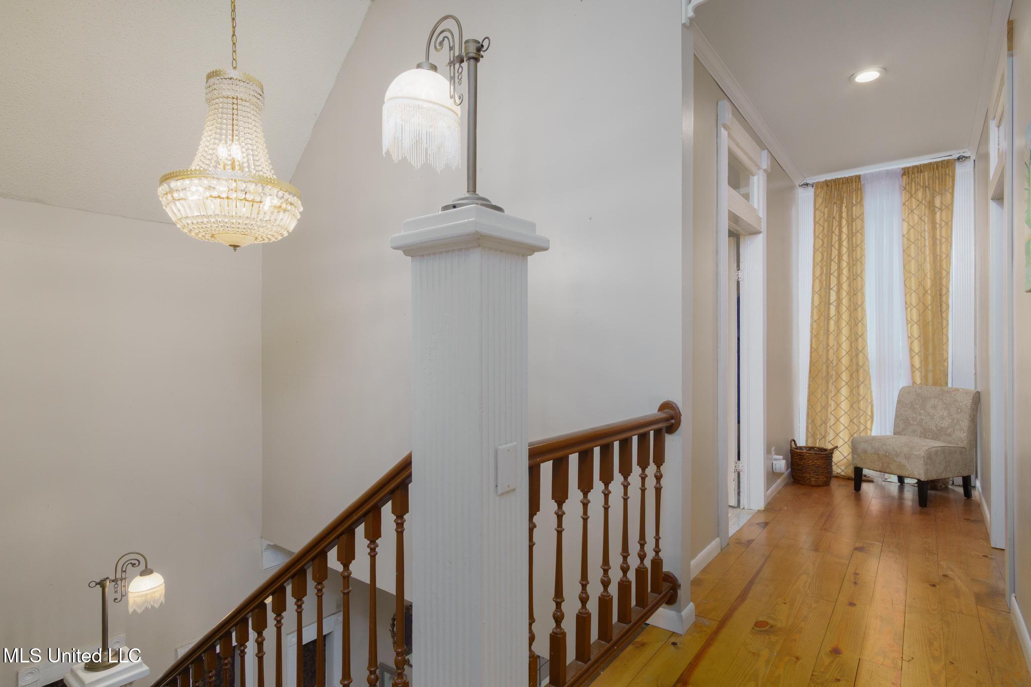 303 Walnut Street, Hattiesburg, Mississippi image 28