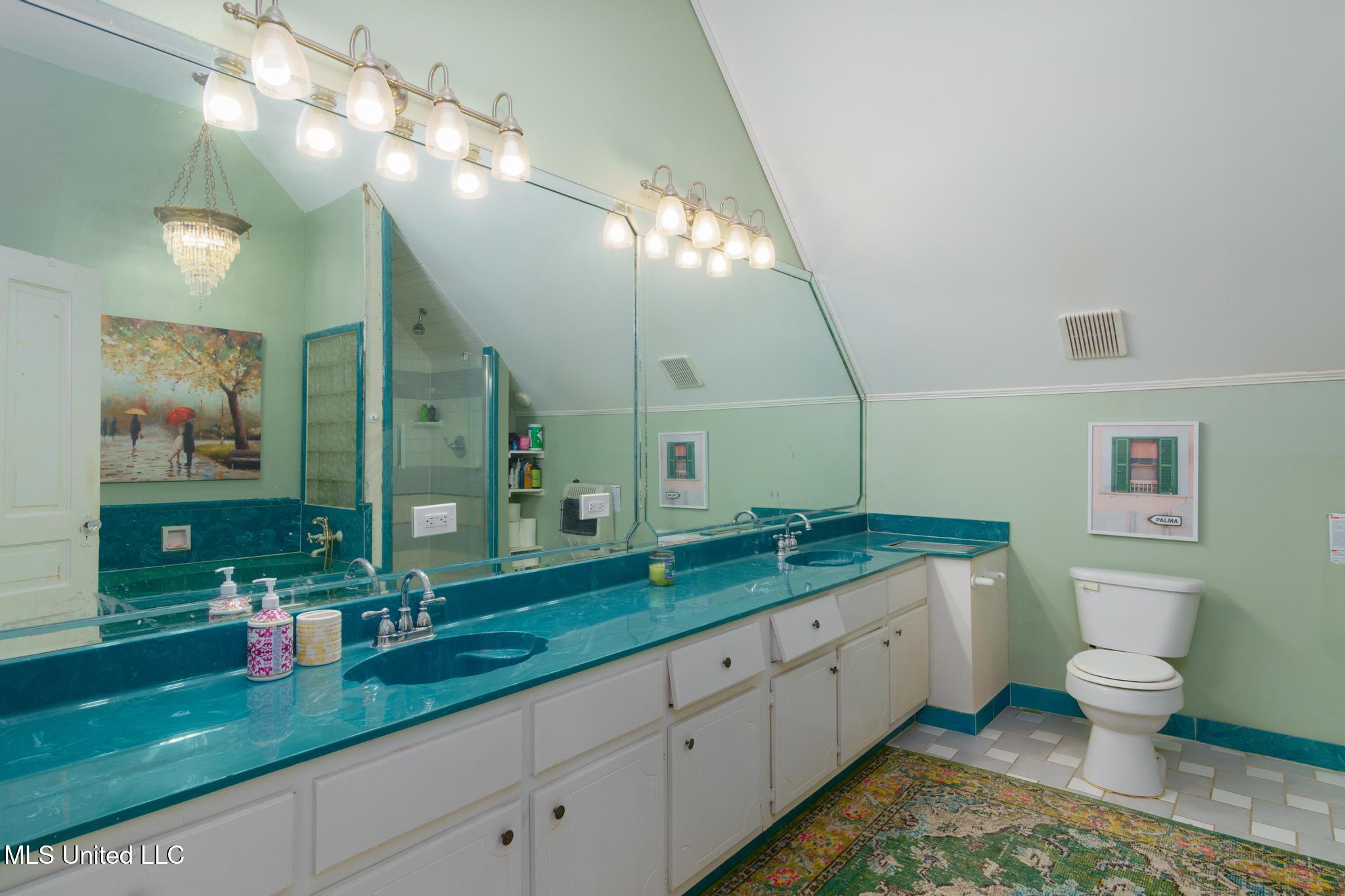 303 Walnut Street, Hattiesburg, Mississippi image 32