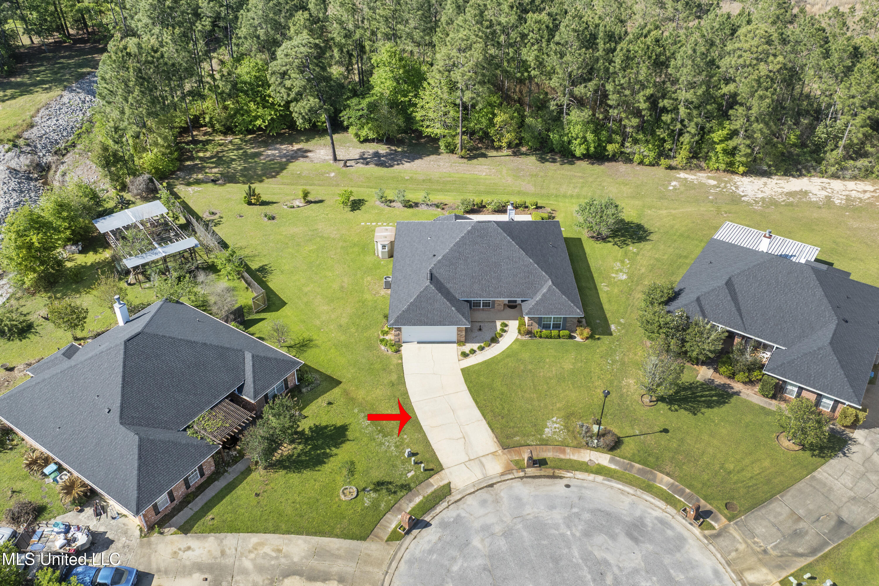 3126 Shadow Wood Drive, Ocean Springs, Mississippi image 3