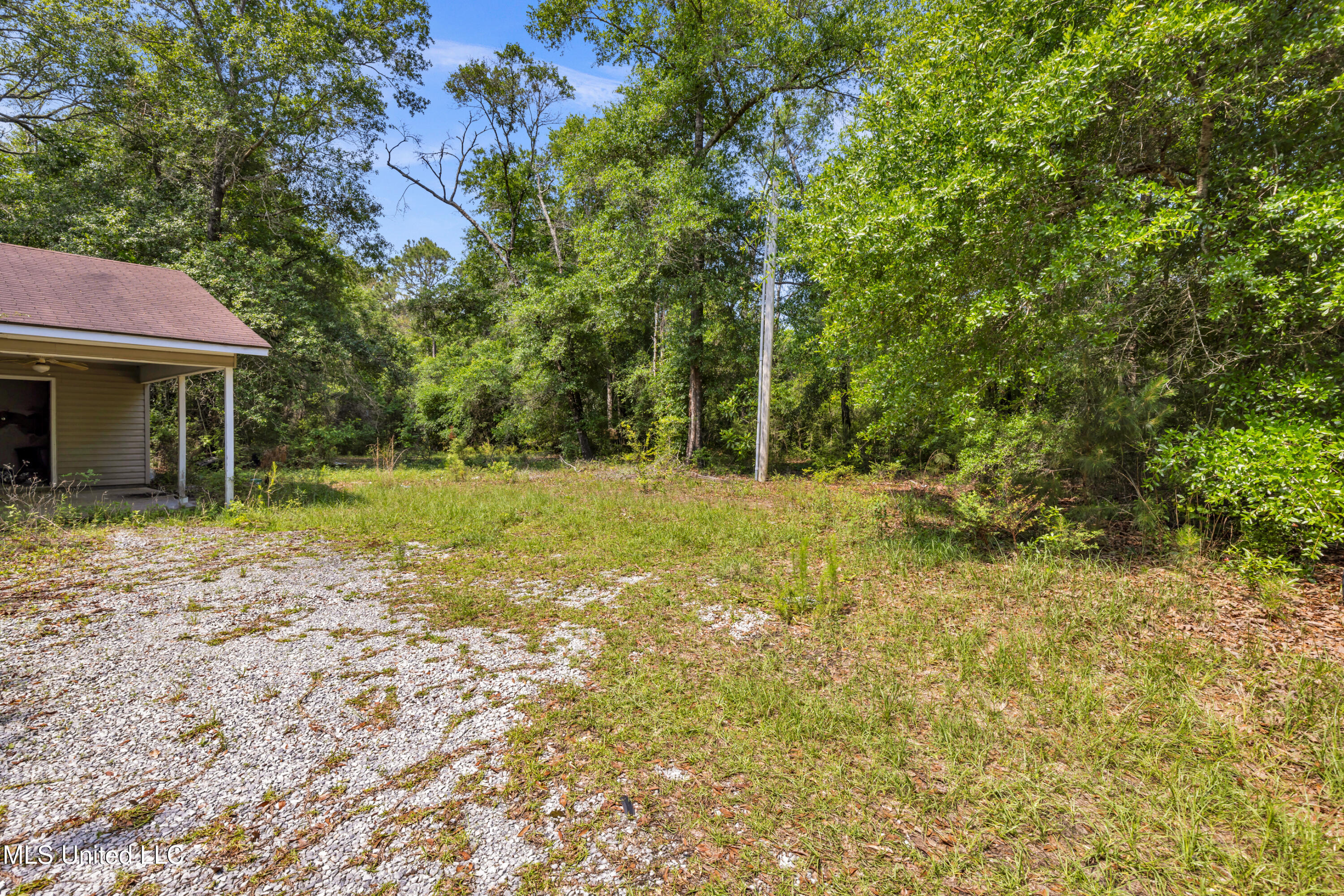 22165 Bells Ferry Road, Pass Christian, Mississippi image 3