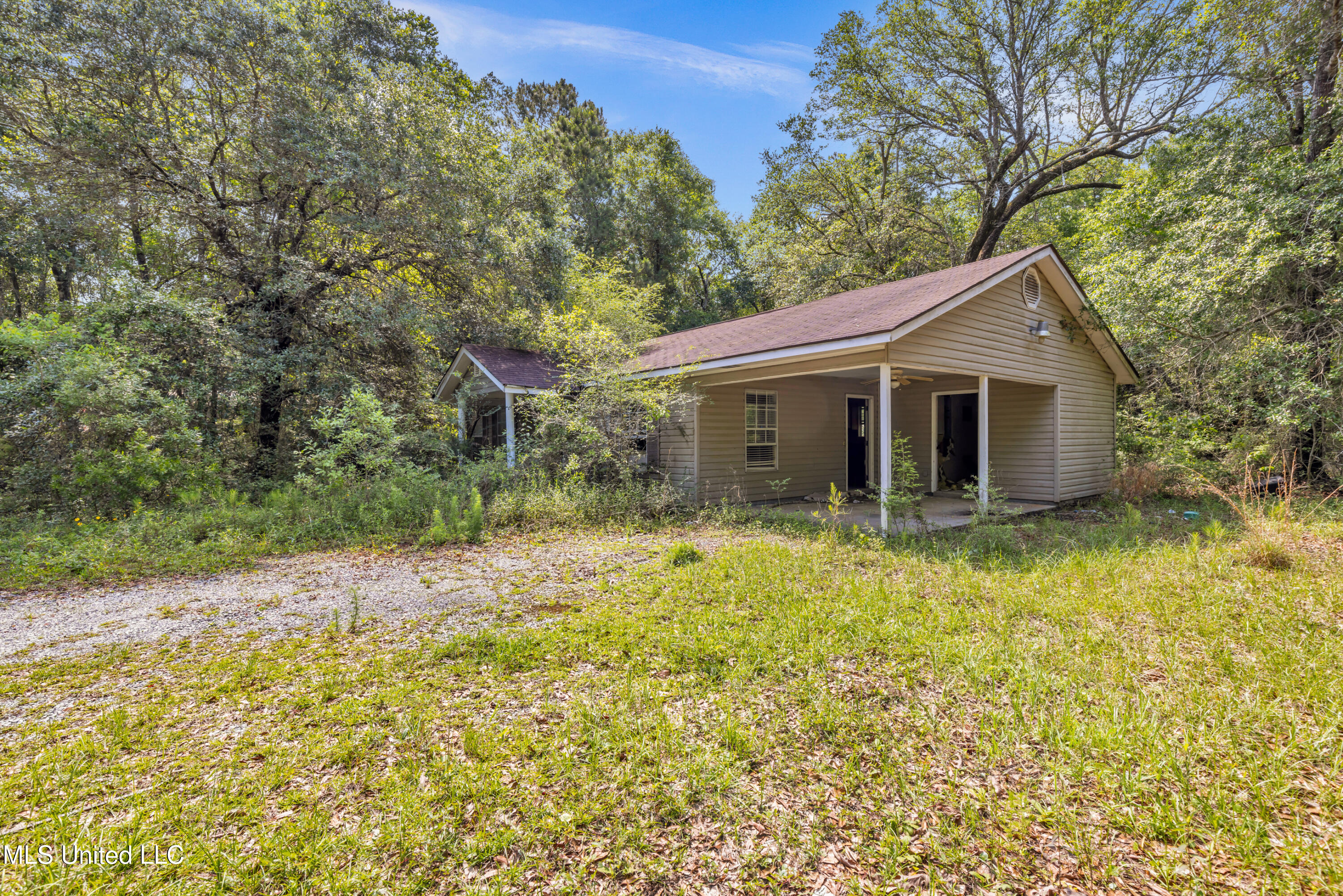 22165 Bells Ferry Road, Pass Christian, Mississippi image 2