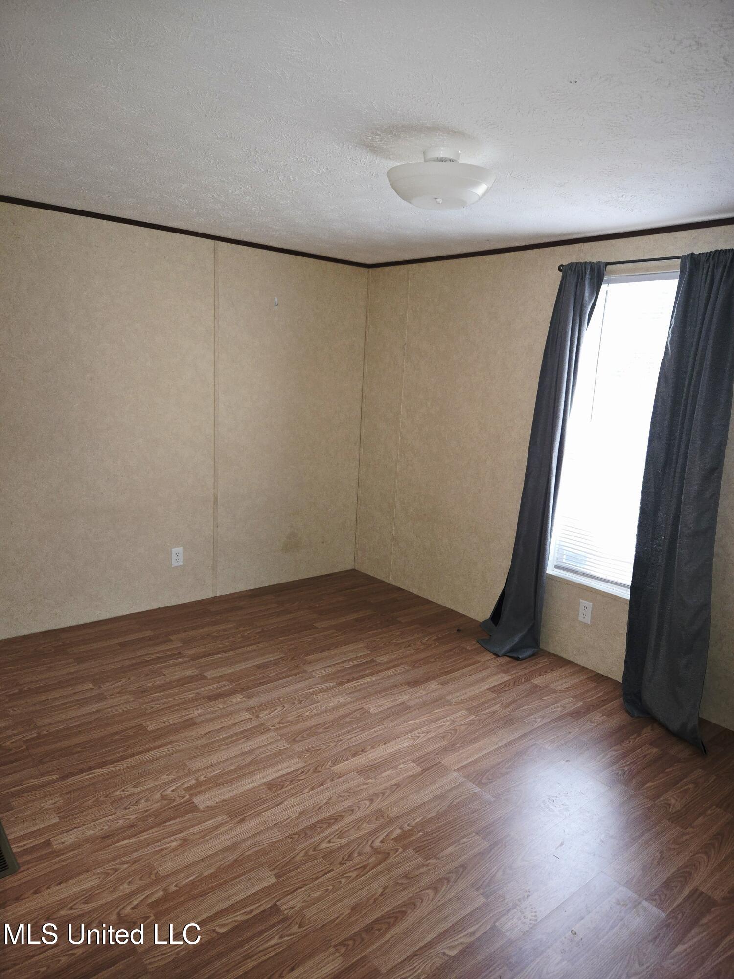 10620 Limu Way, Diamondhead, Mississippi image 2