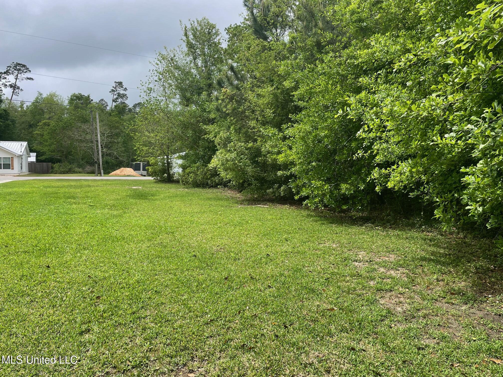 306 Vacation Lane, Waveland, Mississippi image 6