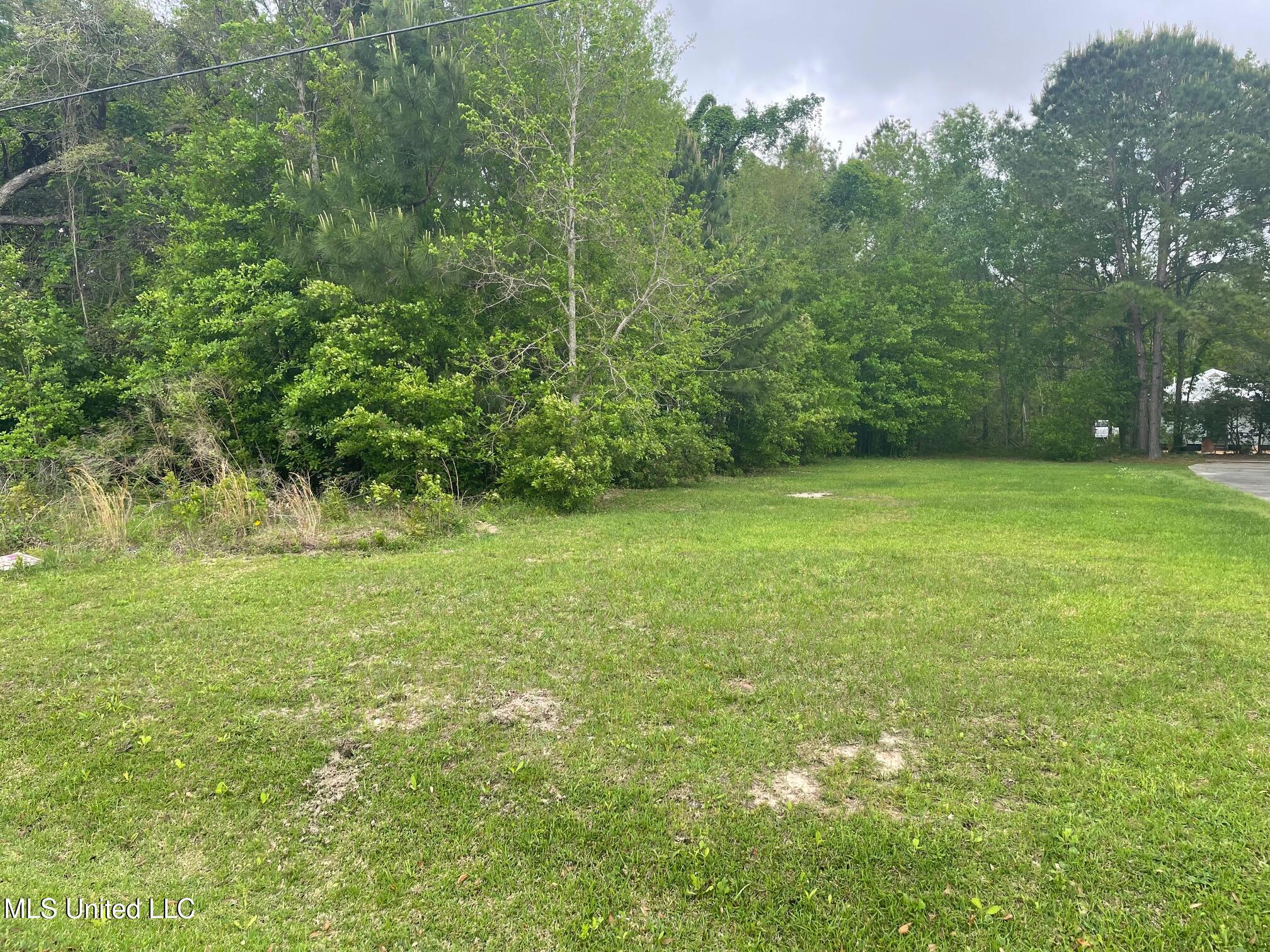 306 Vacation Lane, Waveland, Mississippi image 4