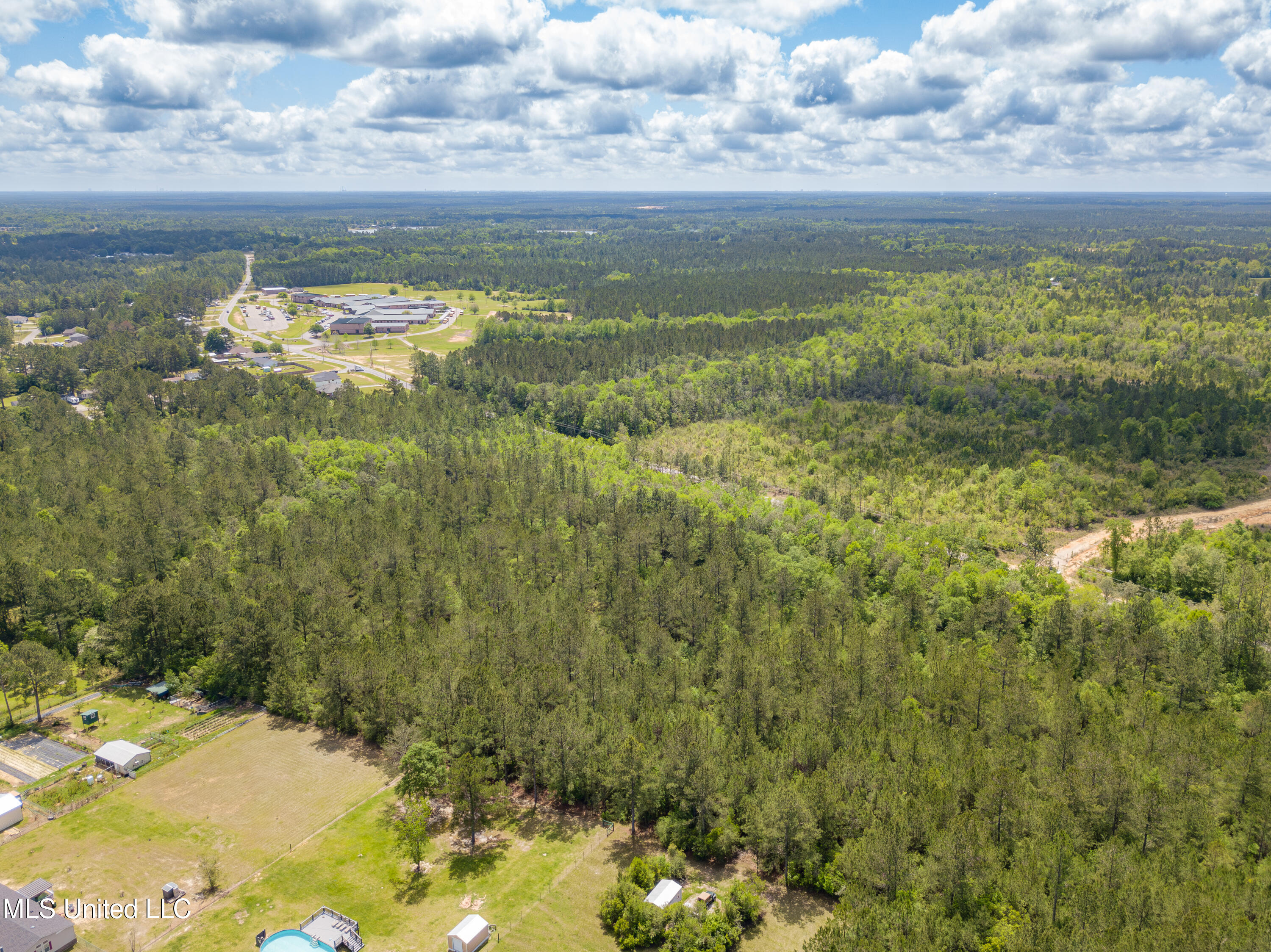 W Wortham Road, Saucier, Mississippi image 5