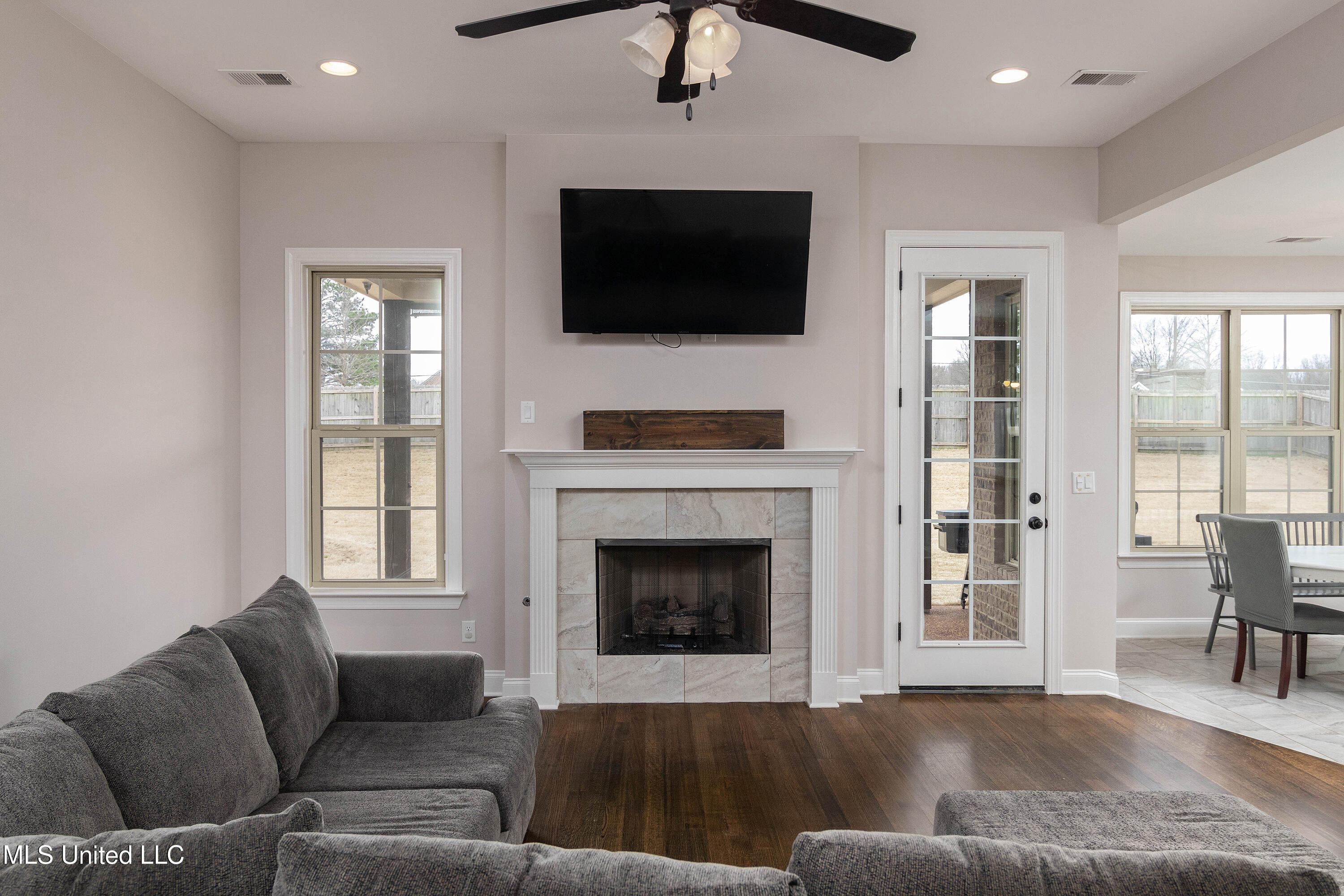 4671 Riva Ridge Drive, Olive Branch, Mississippi image 3