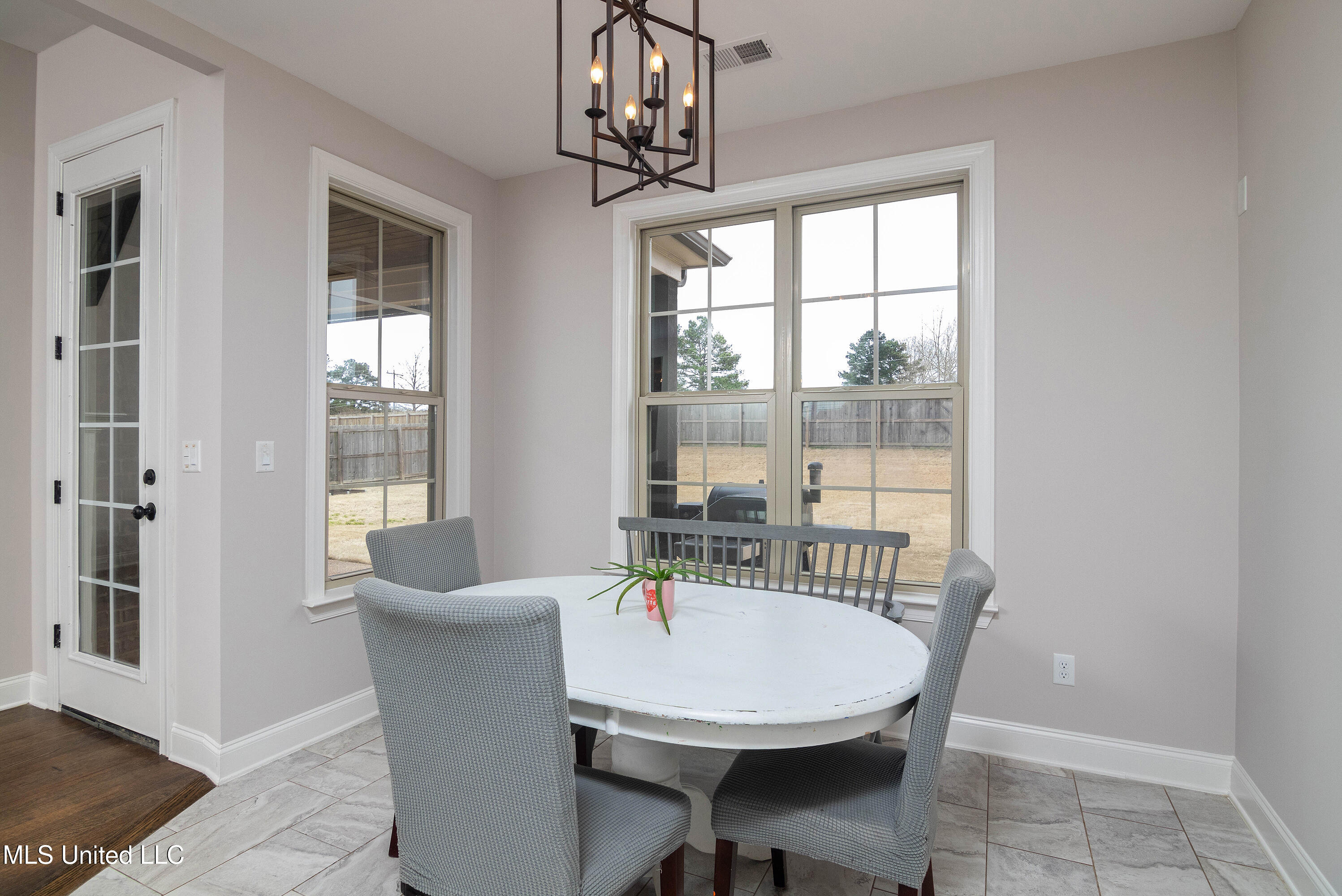 4671 Riva Ridge Drive, Olive Branch, Mississippi image 8