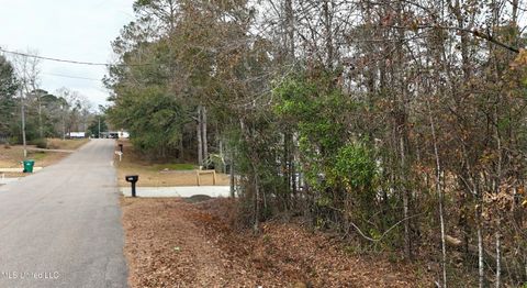 Vacant Land For Sale - Lilinoe Way<br/> Hancock County, Diamondhead, MS 39525