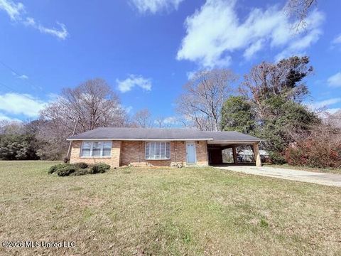 Homes For Sale - 417 Franklinton Street<br/> Tylertown, MS 39667