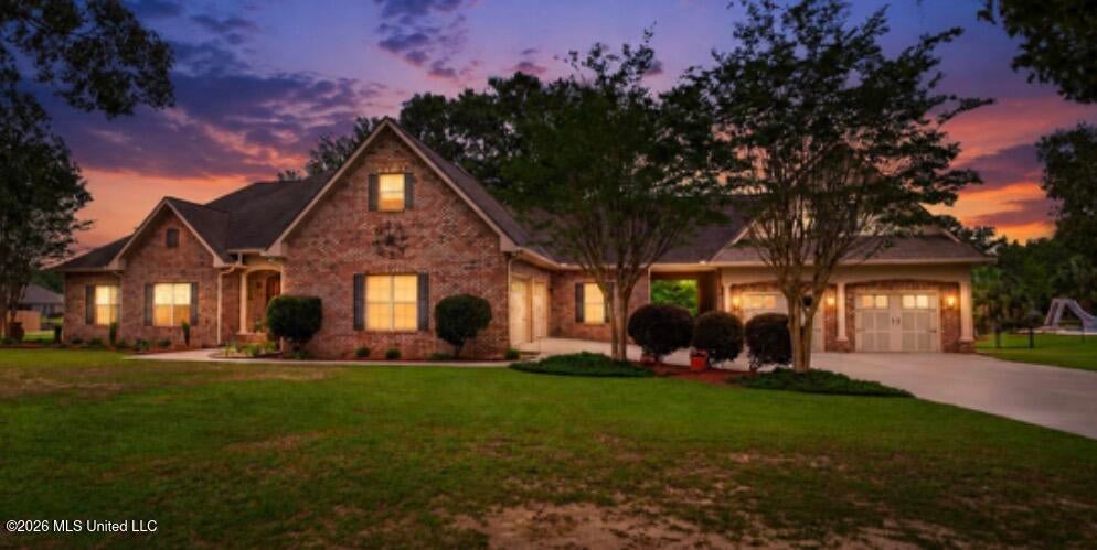 9003 Twin Oak Court