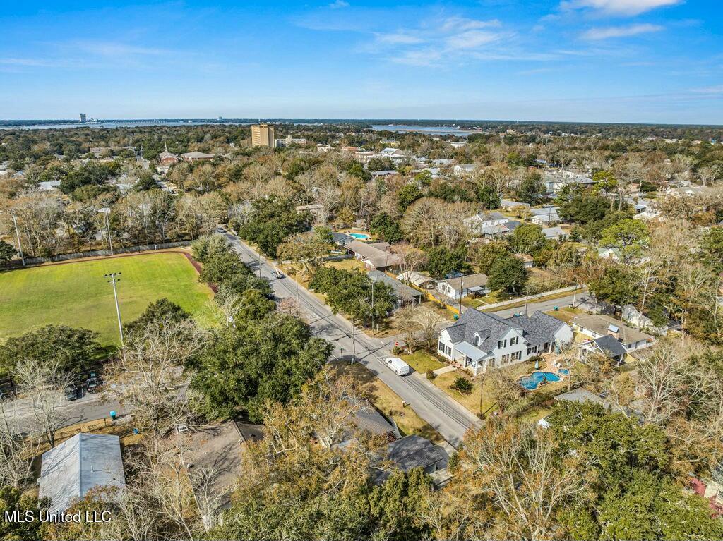 1502 Porter Avenue, Ocean Springs, Mississippi image 41