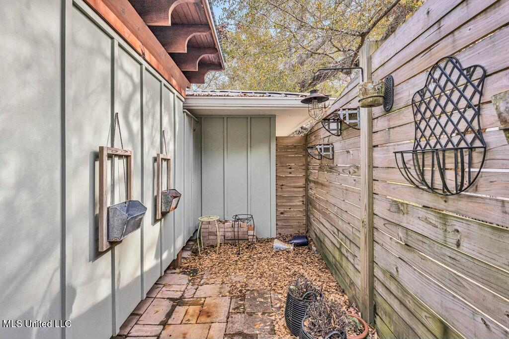 1502 Porter Avenue, Ocean Springs, Mississippi image 32