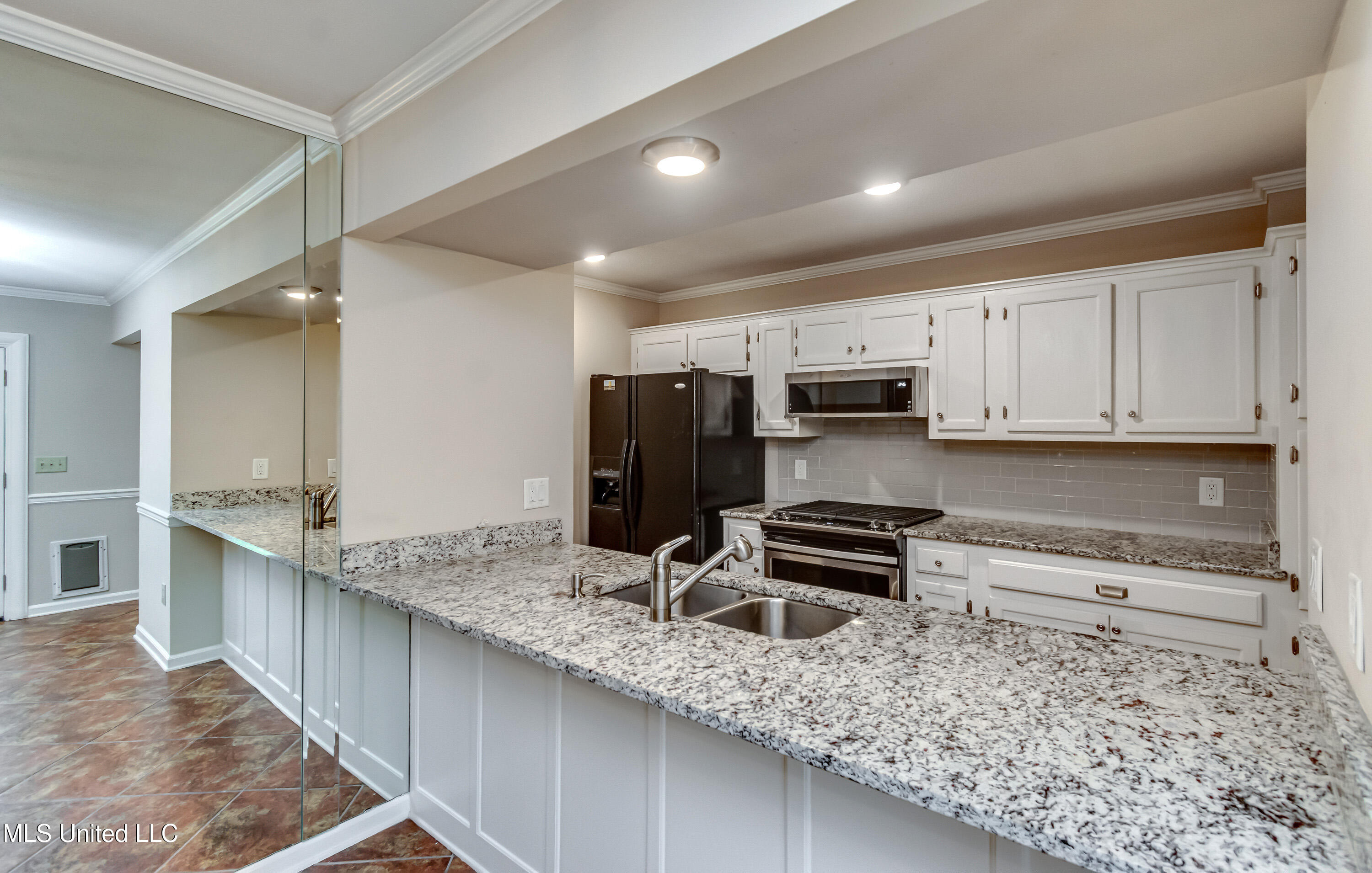 110 E Waterwood Drive, Brandon, Mississippi image 13