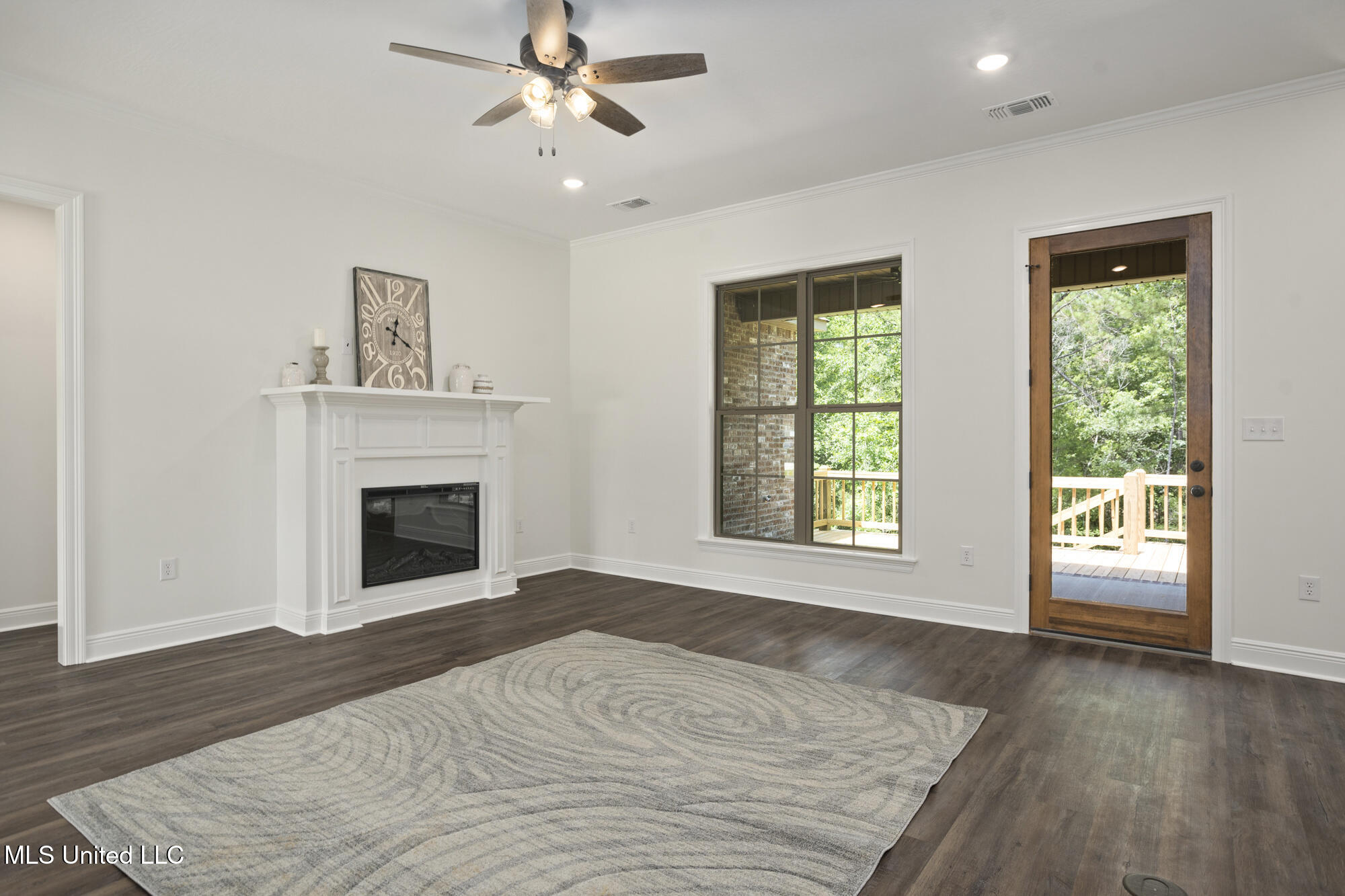 12 Silverstone, Petal, Mississippi image 6