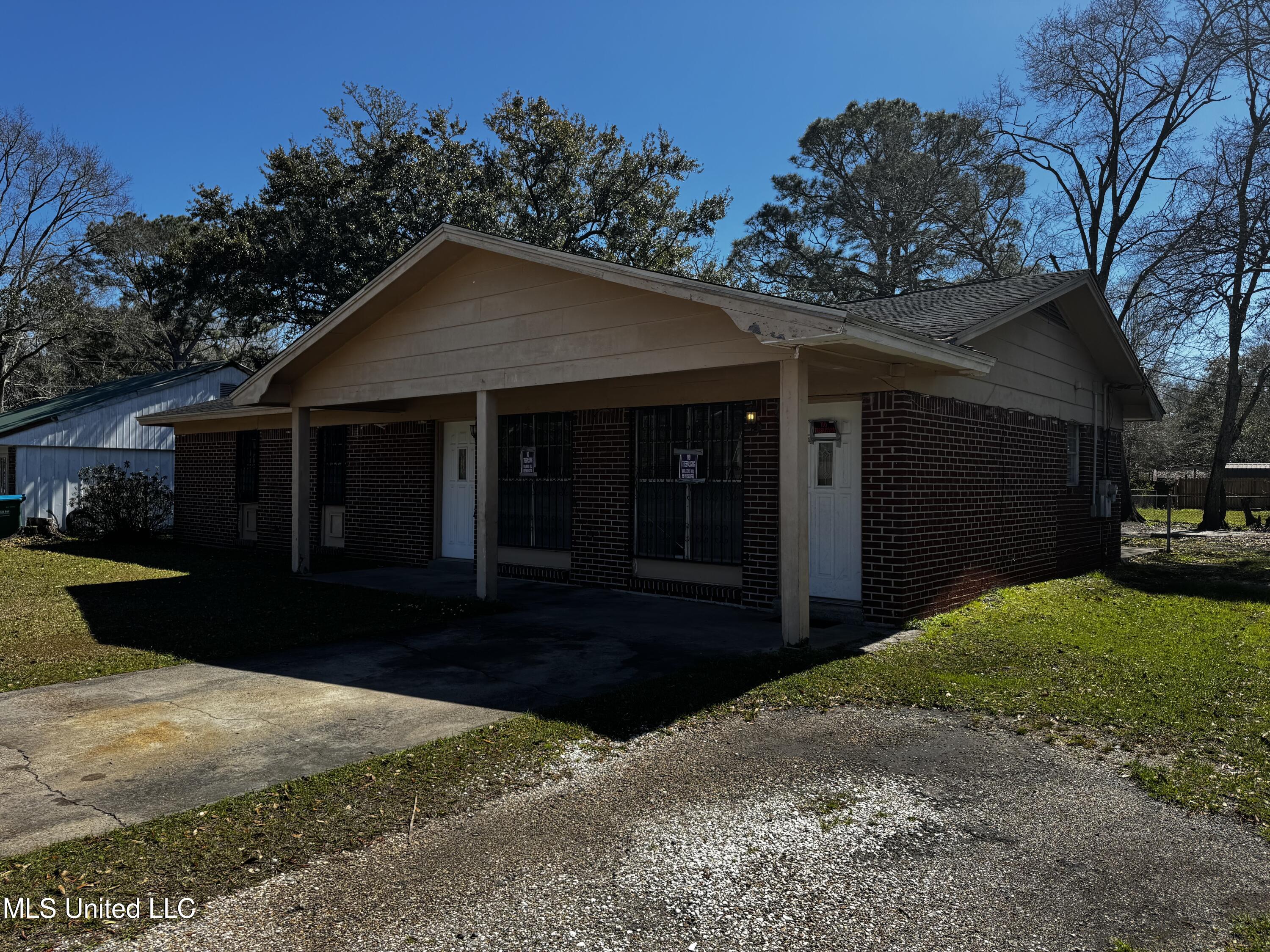 4824 Jefferson Avenue, Moss Point, Mississippi image 2