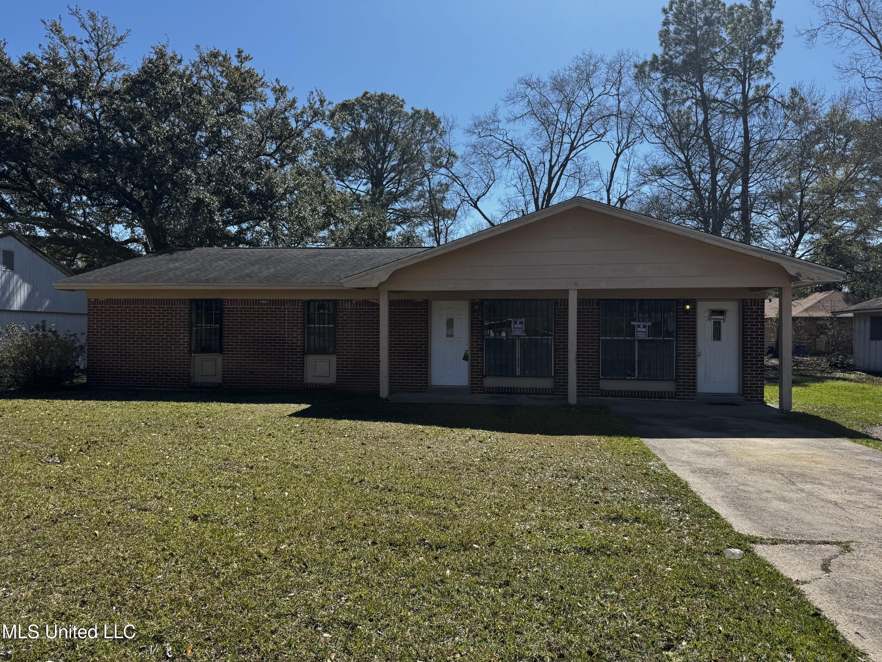 4824 Jefferson Avenue, Moss Point, Mississippi image 1