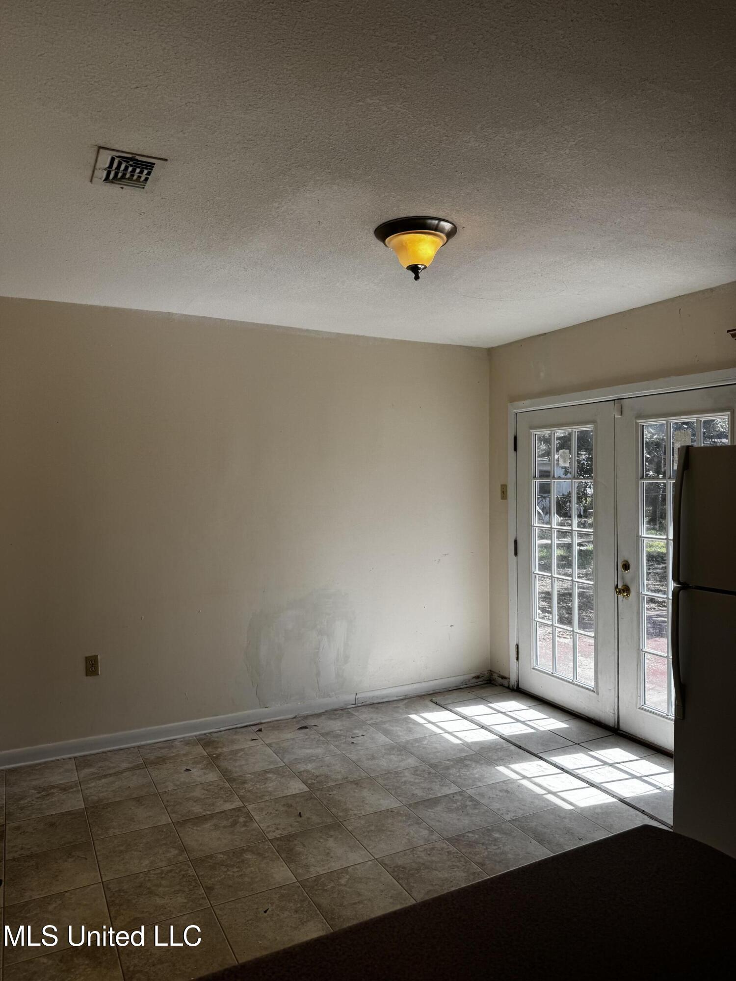 4824 Jefferson Avenue, Moss Point, Mississippi image 12