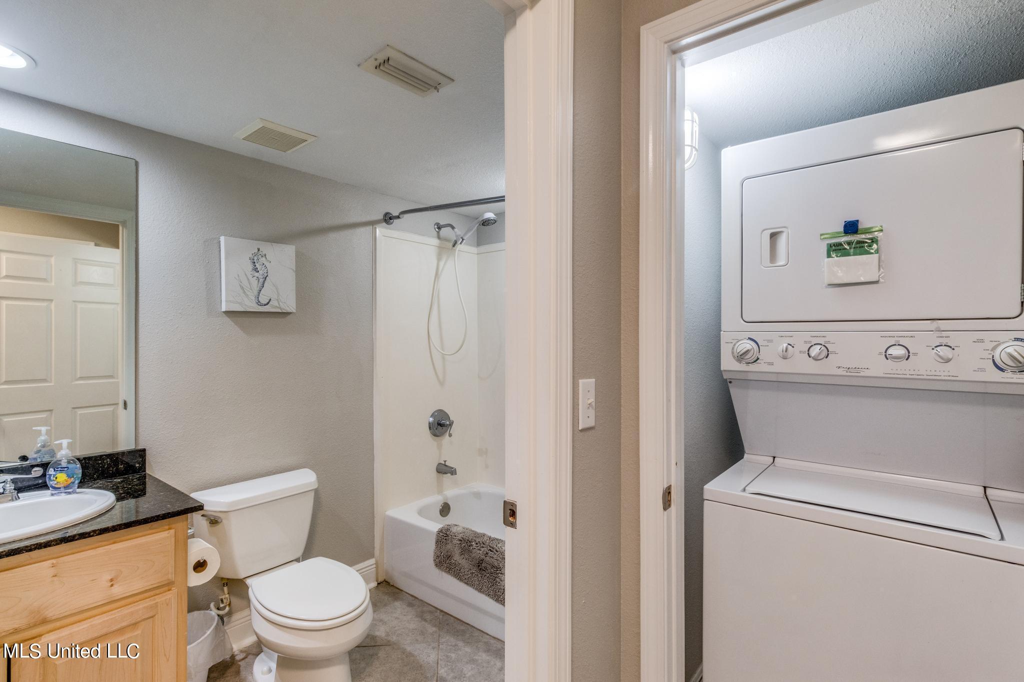 2046 Beach Boulevard #A325, Biloxi, Mississippi image 13