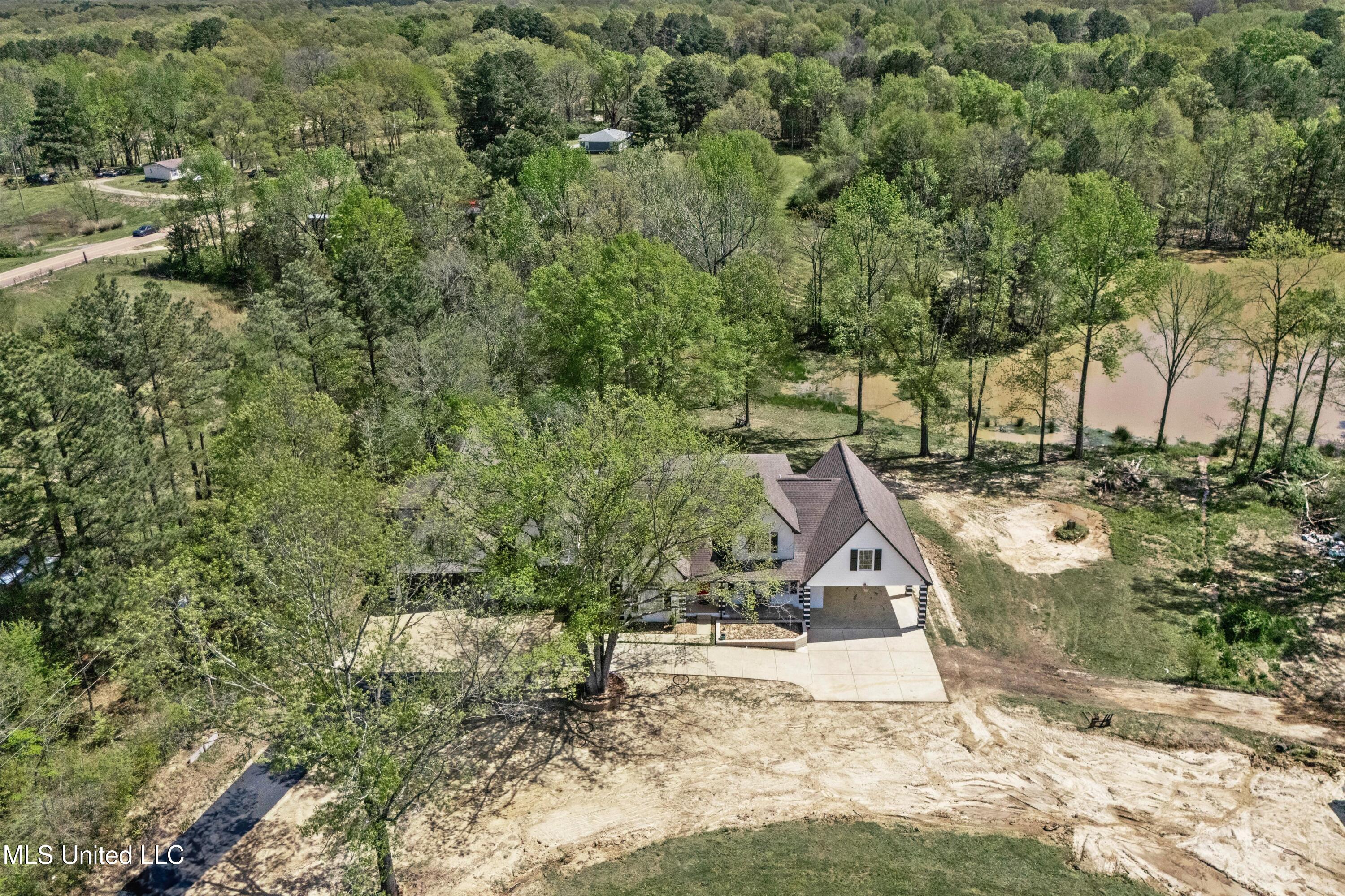 920 Red Banks Rd N Rd, Byhalia, Mississippi image 42