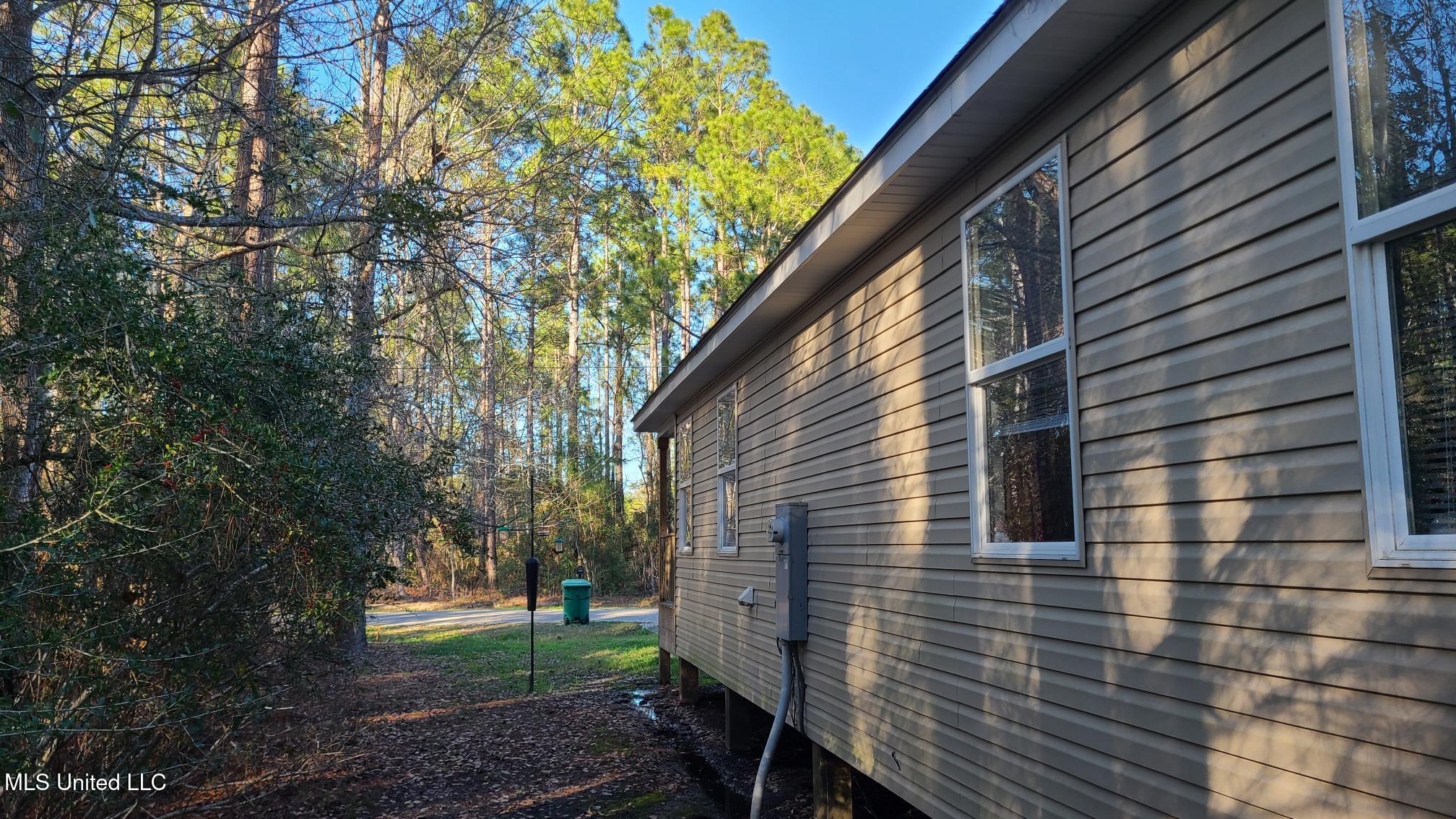 6031 W Hinds Street, Bay Saint Louis, Mississippi image 26