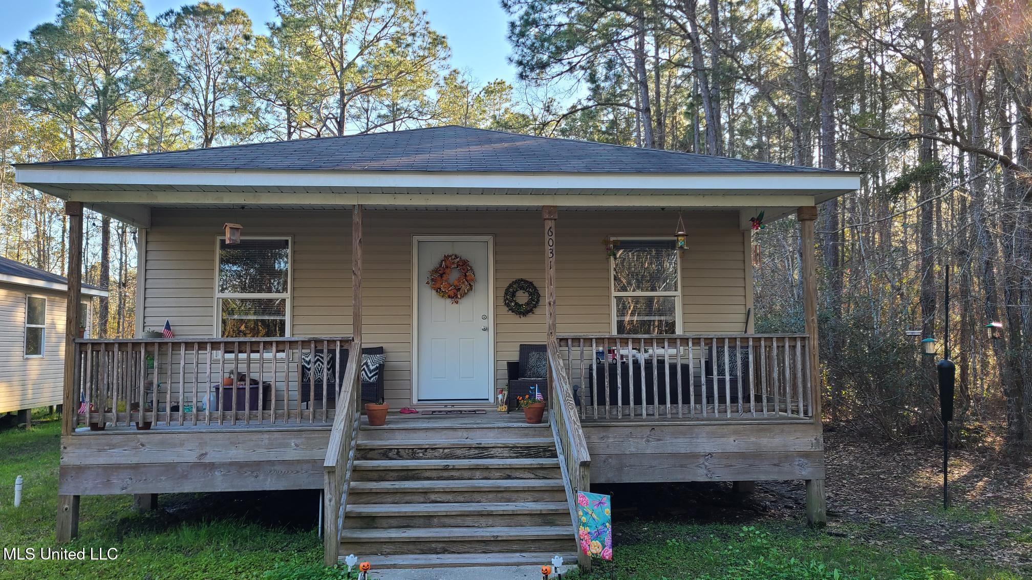 6031 W Hinds Street, Bay Saint Louis, Mississippi image 1