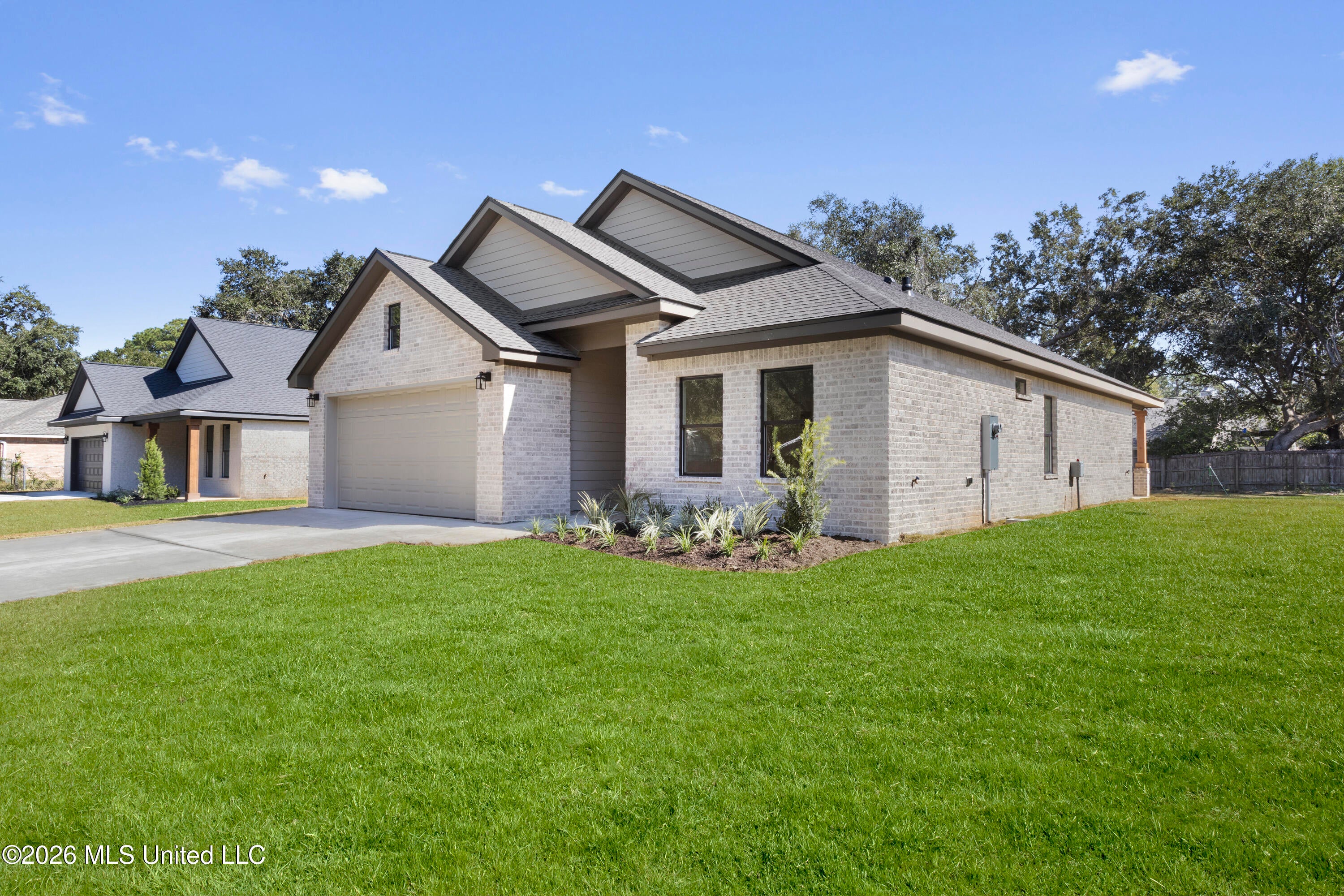 1612 Deer Street