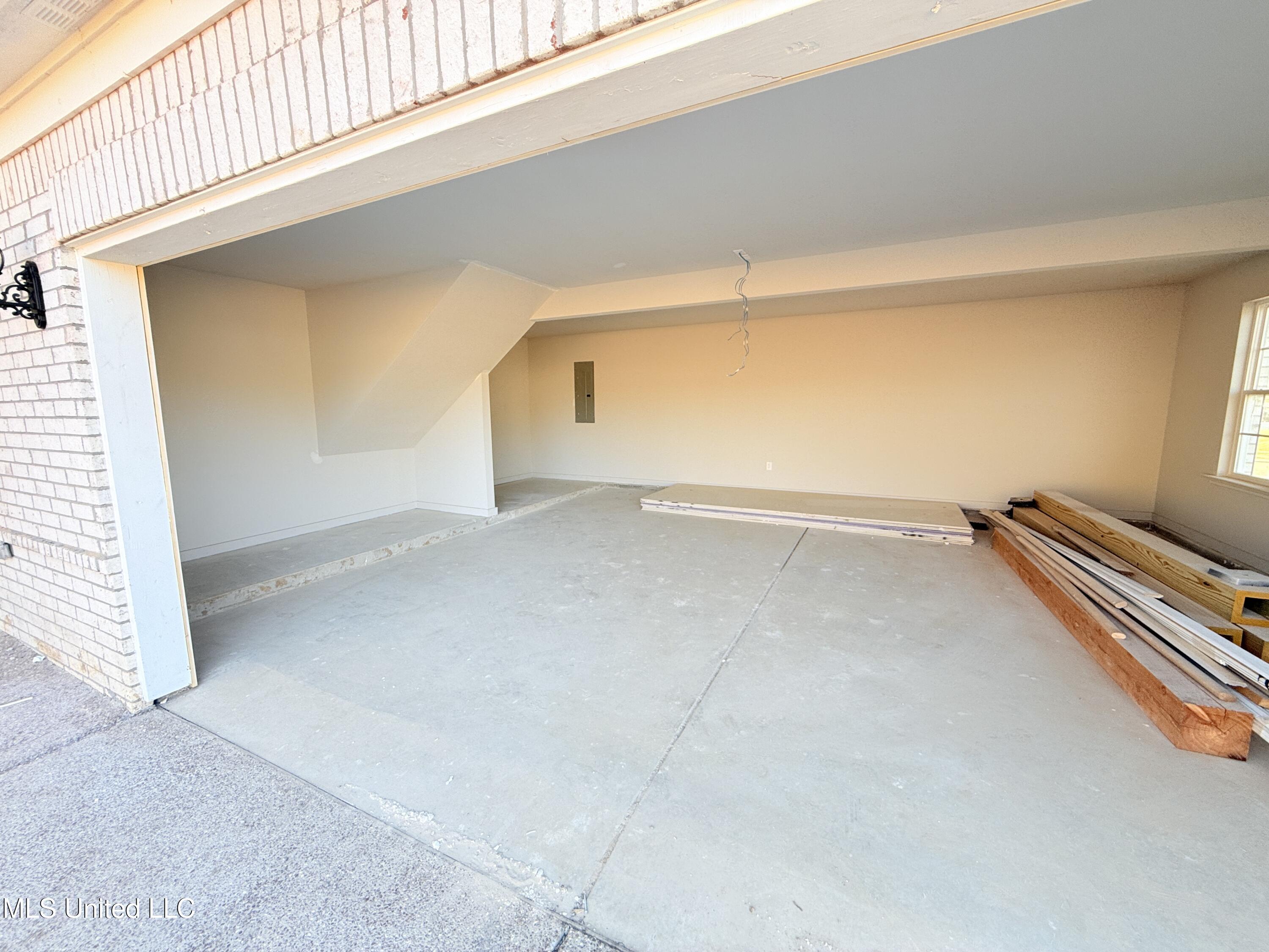 8821 Tucker Lane, Southaven, Mississippi image 28