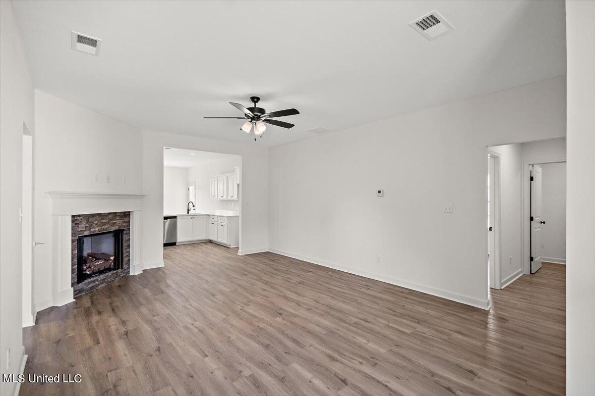 8821 Tucker Lane, Southaven, Mississippi image 7