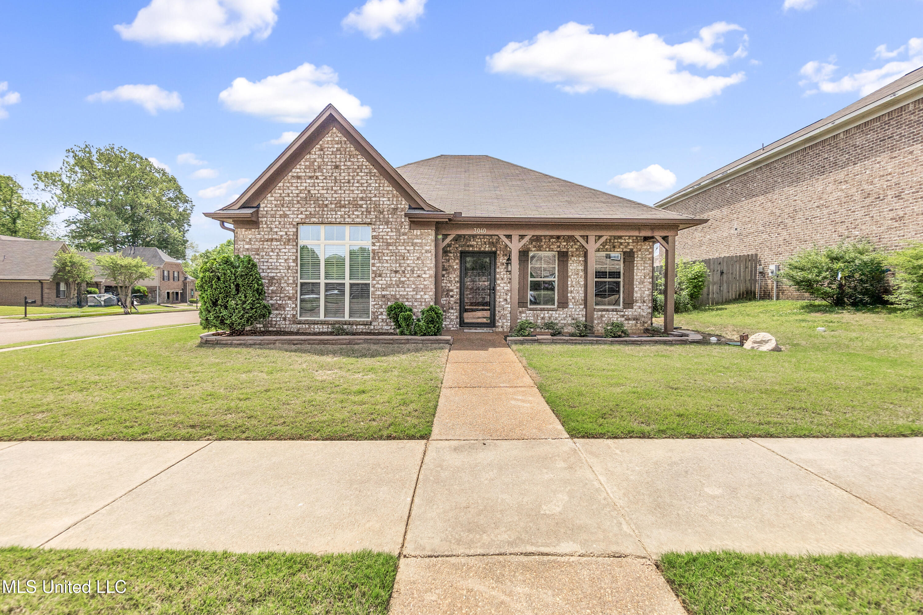 3040 Logans Loop, Hernando, Mississippi image 1