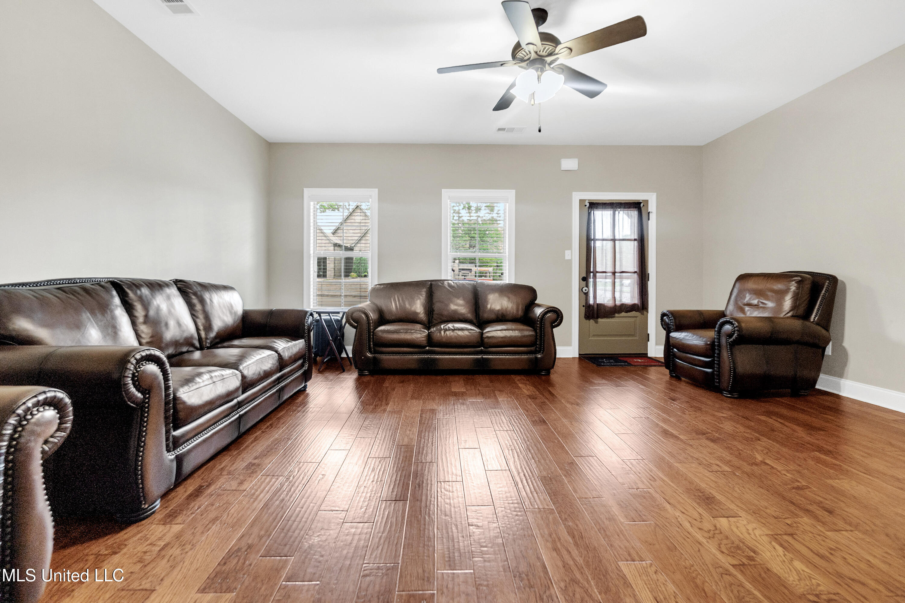 3040 Logans Loop, Hernando, Mississippi image 4