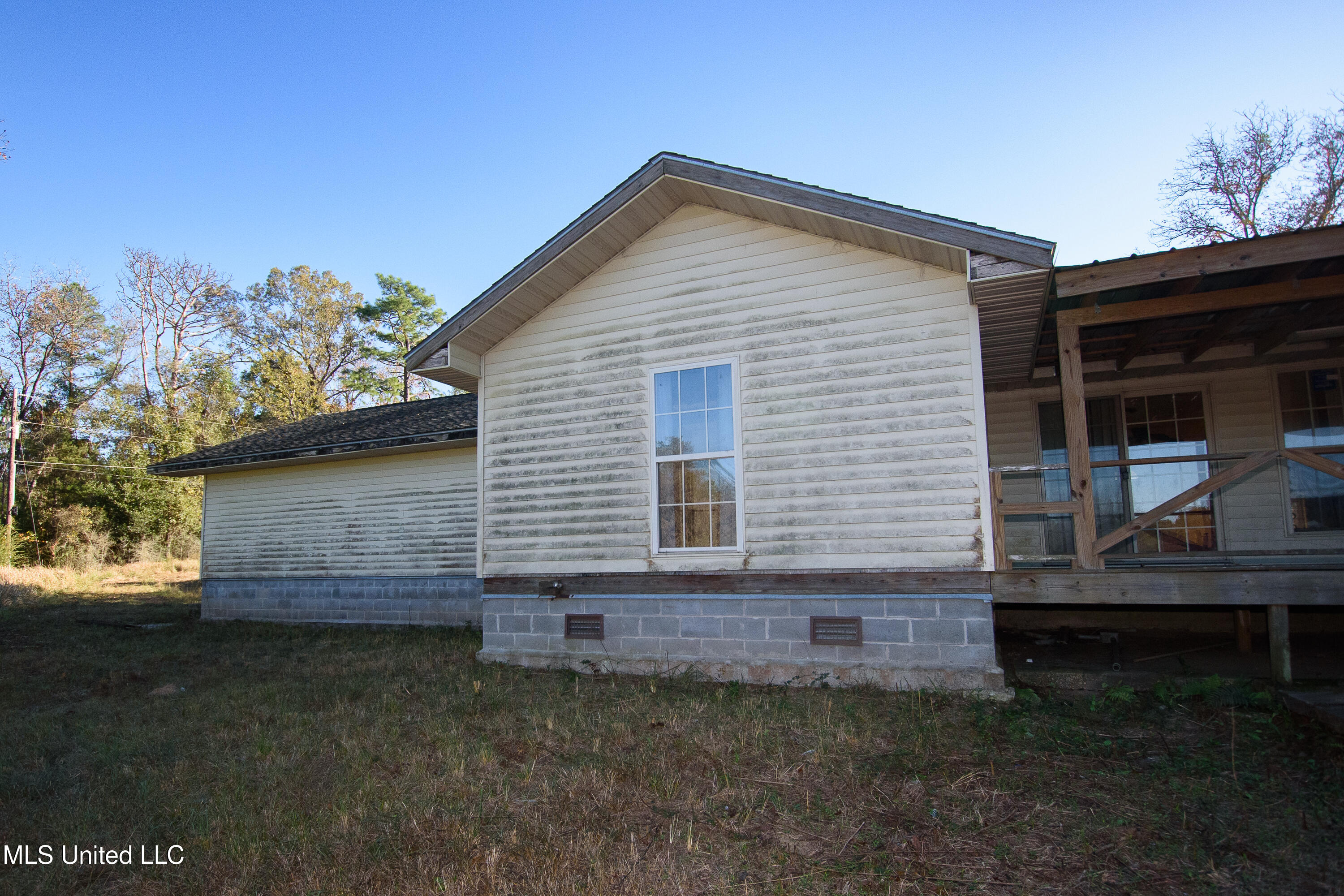 2237 Brushy Creek Road, Lucedale, Mississippi image 3