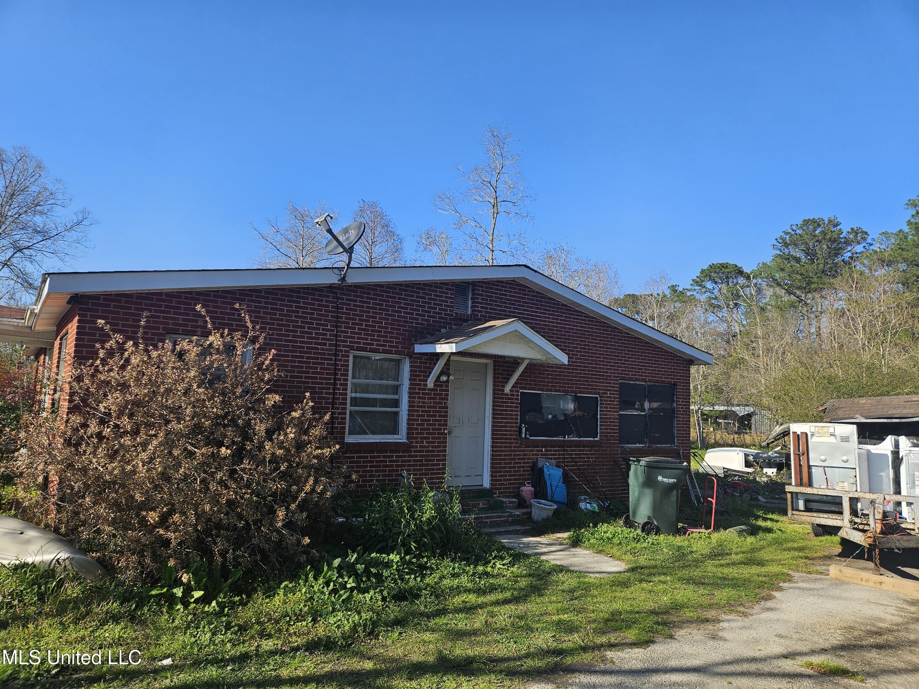 8800 Graham Road, Moss Point, Mississippi image 9