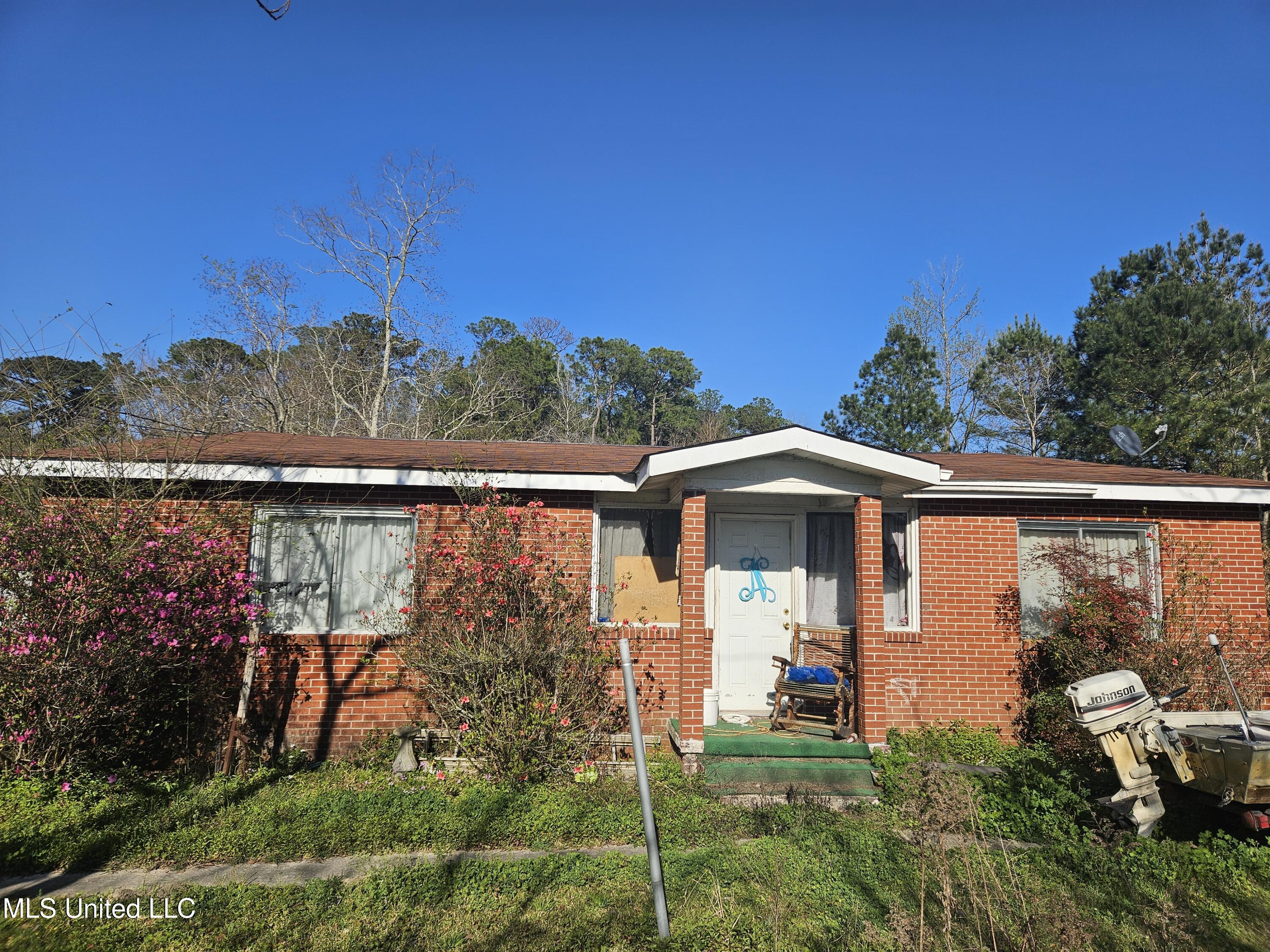 8800 Graham Road, Moss Point, Mississippi image 1