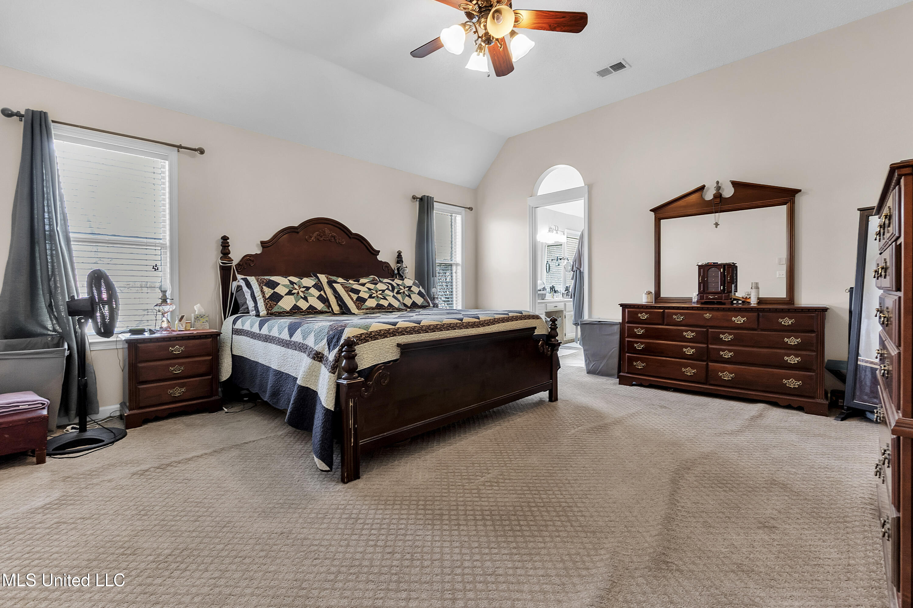 9082 Fox Cove, Olive Branch, Mississippi image 13