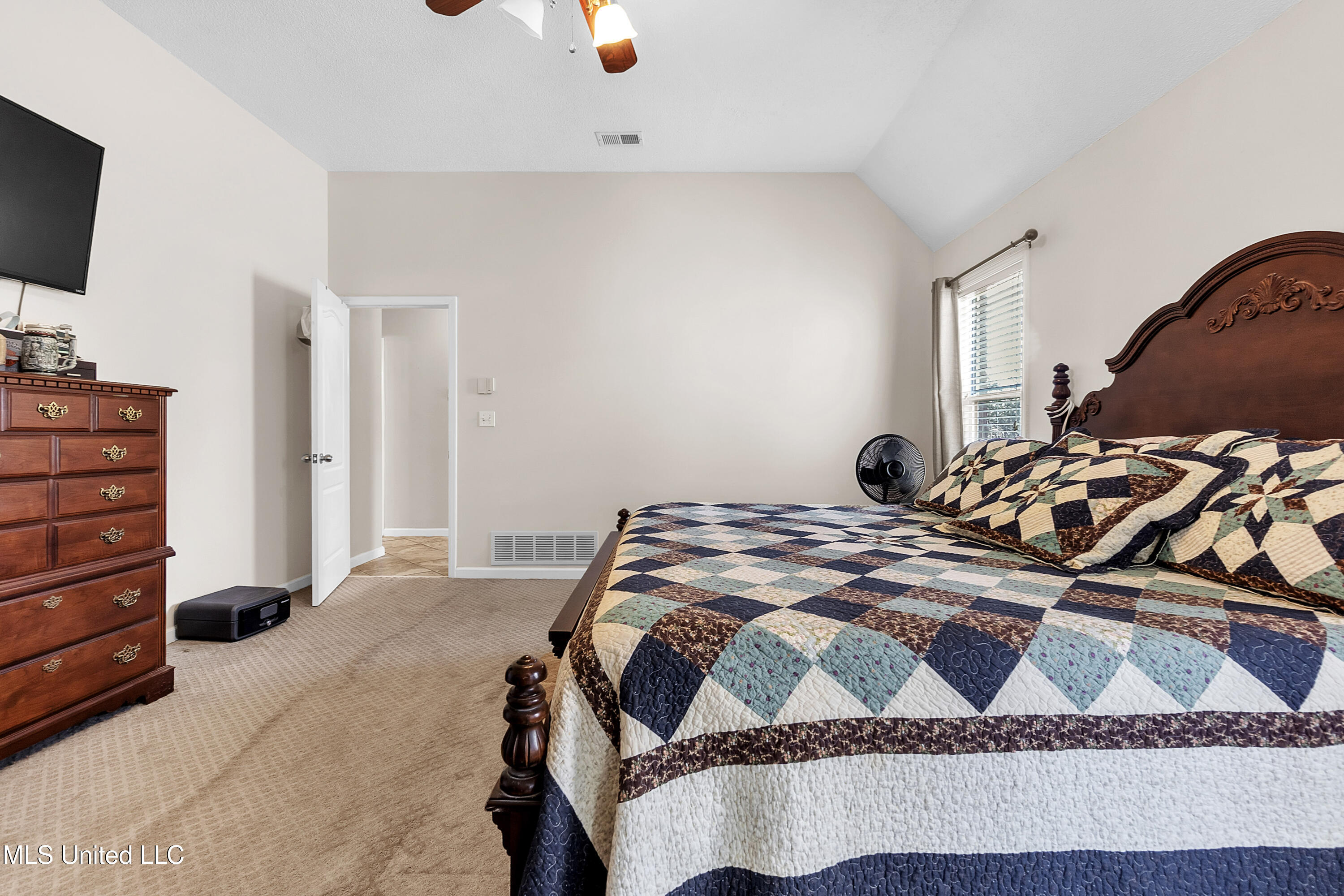 9082 Fox Cove, Olive Branch, Mississippi image 14