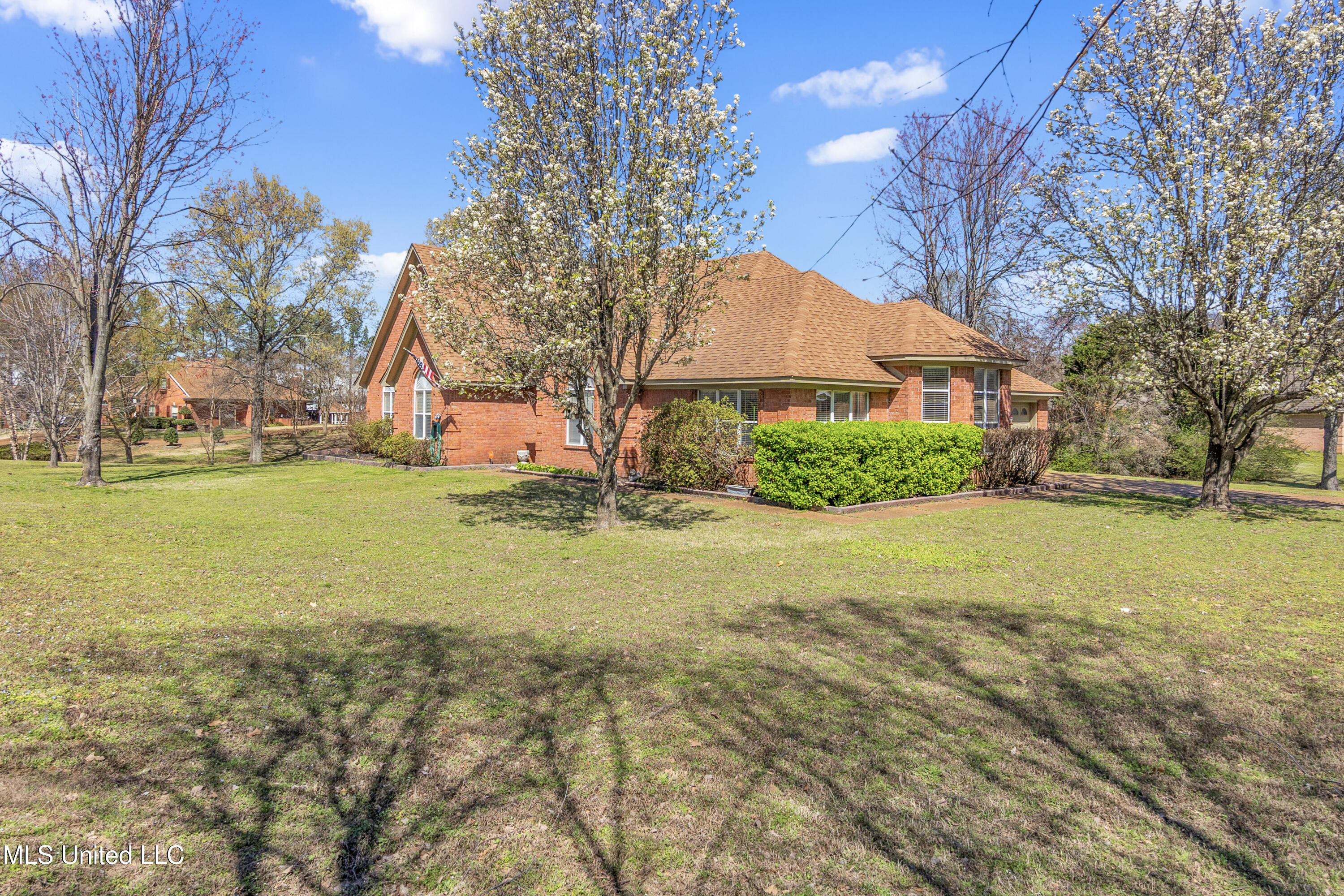 9082 Fox Cove, Olive Branch, Mississippi image 5