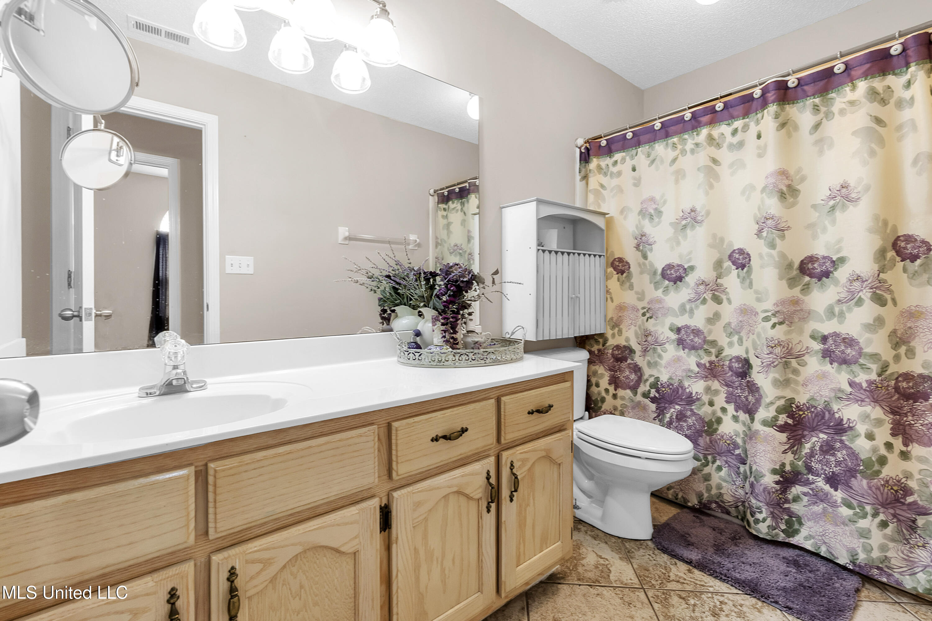 9082 Fox Cove, Olive Branch, Mississippi image 9