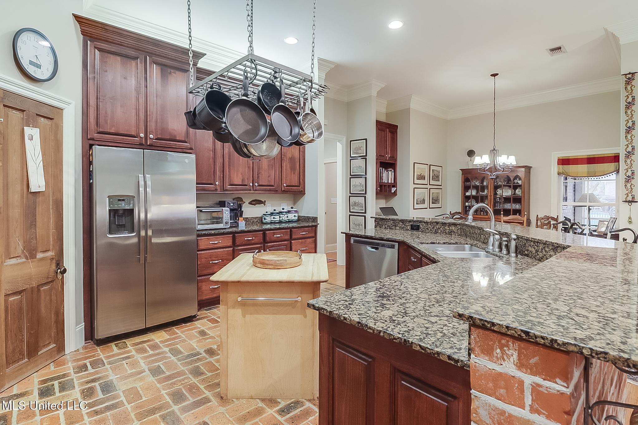 420 Chablis Lane, Biloxi, Mississippi image 24