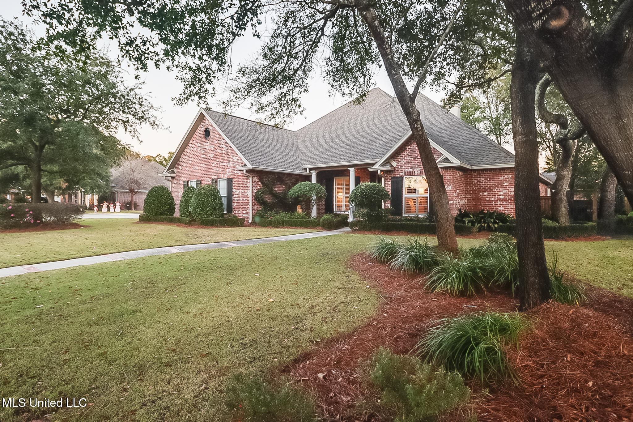 420 Chablis Lane, Biloxi, Mississippi image 4