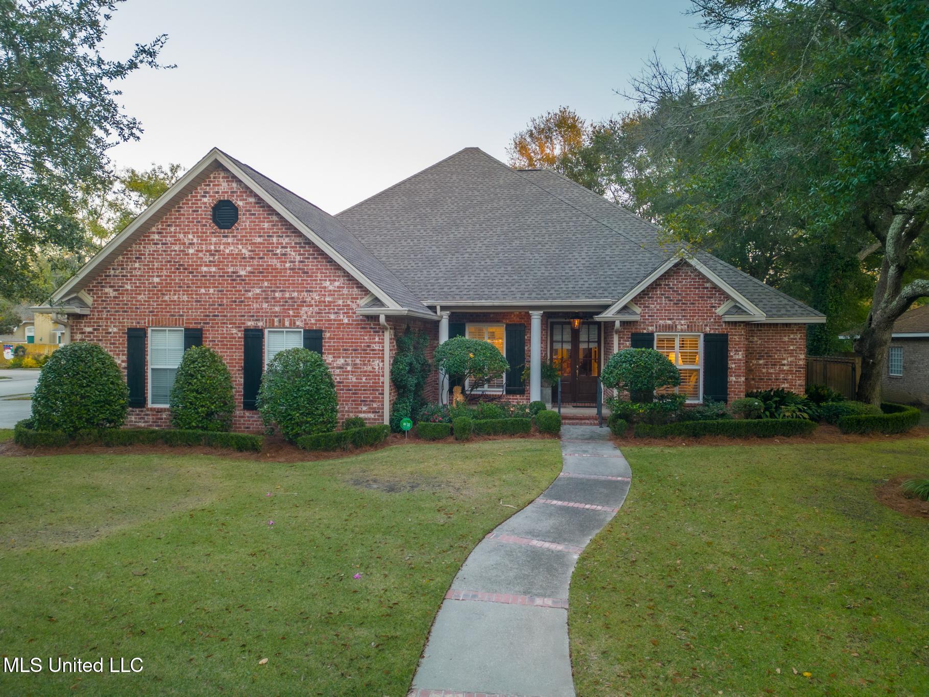 420 Chablis Lane, Biloxi, Mississippi image 2