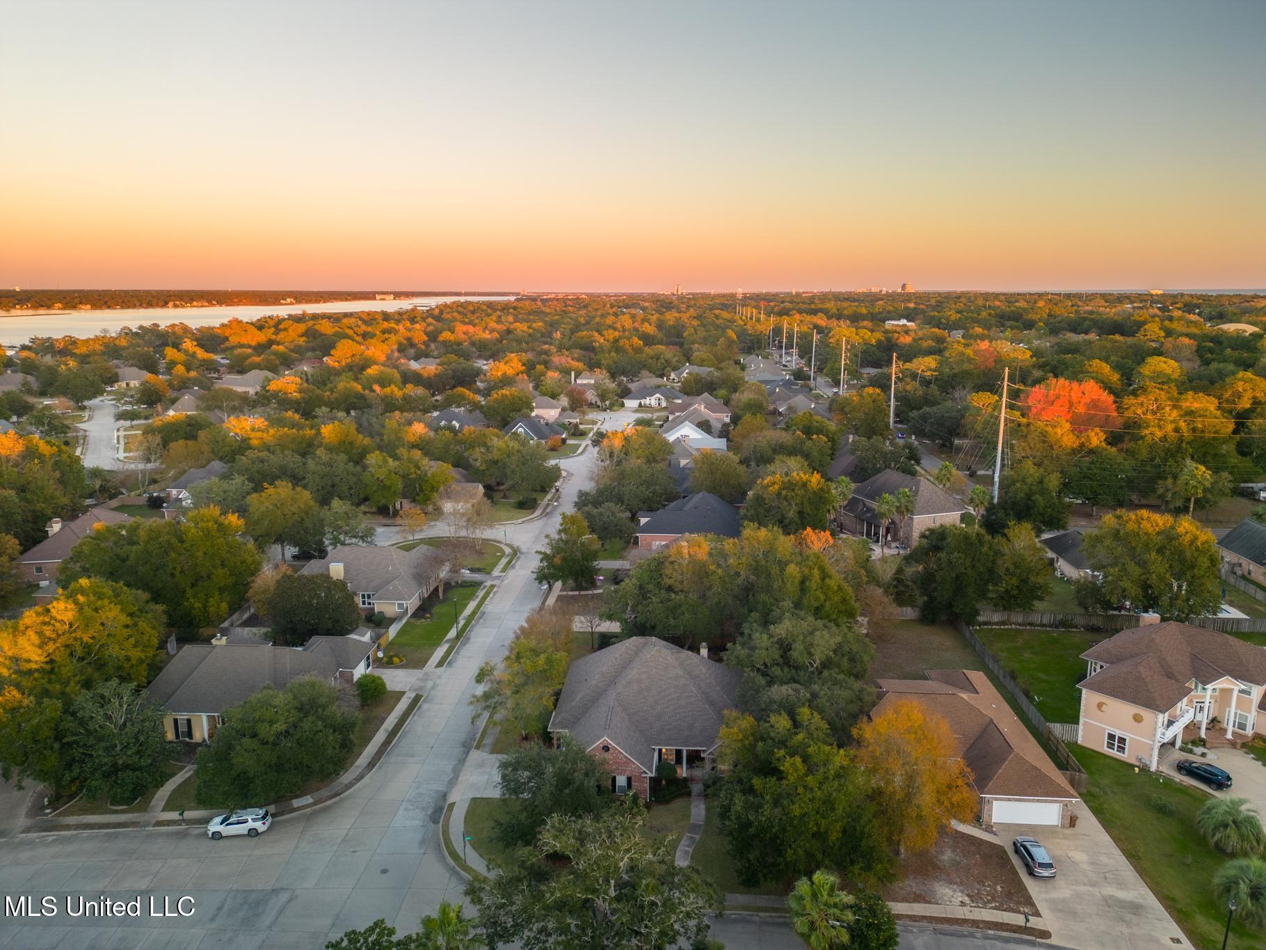 420 Chablis Lane, Biloxi, Mississippi image 41