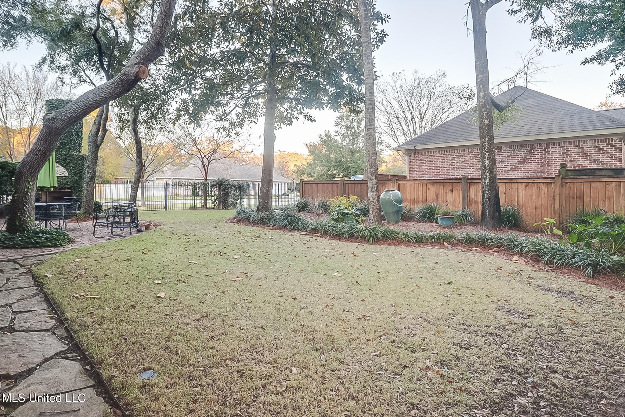 420 Chablis Lane, Biloxi, Mississippi image 38