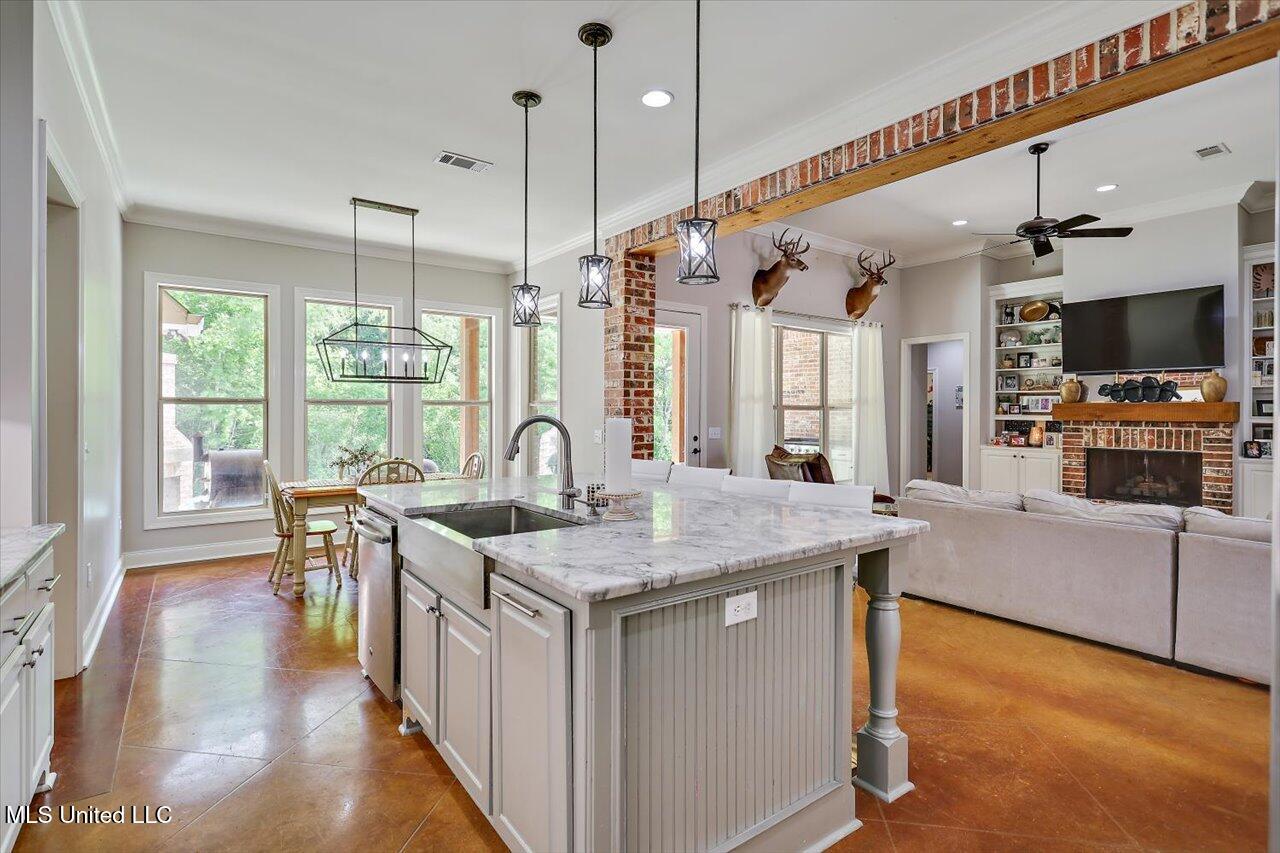 906 Poplar Drive, Brandon, Mississippi image 17