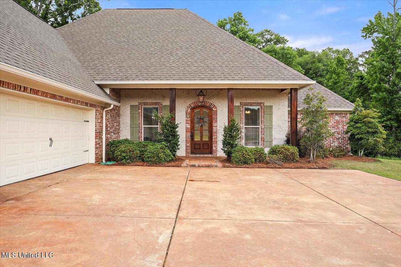 906 Poplar Drive, Brandon, Mississippi image 3