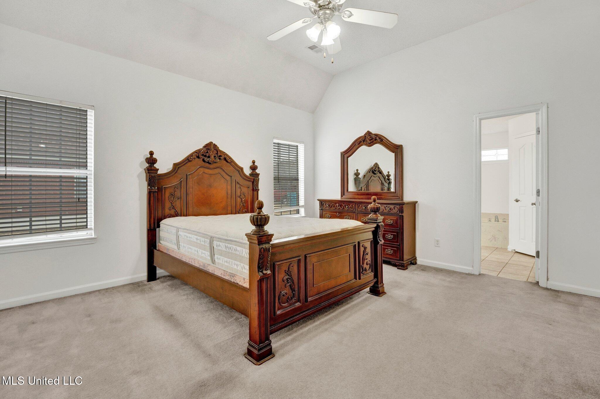 7888 E Shelburne Lane, Southaven, Mississippi image 30